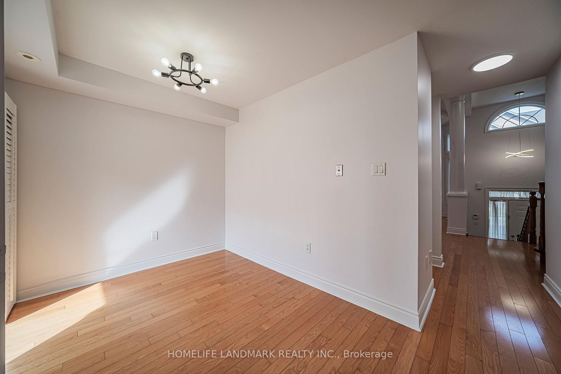 Photo 25 of 4 Legends Way, Markham, Unionville — HOMEH