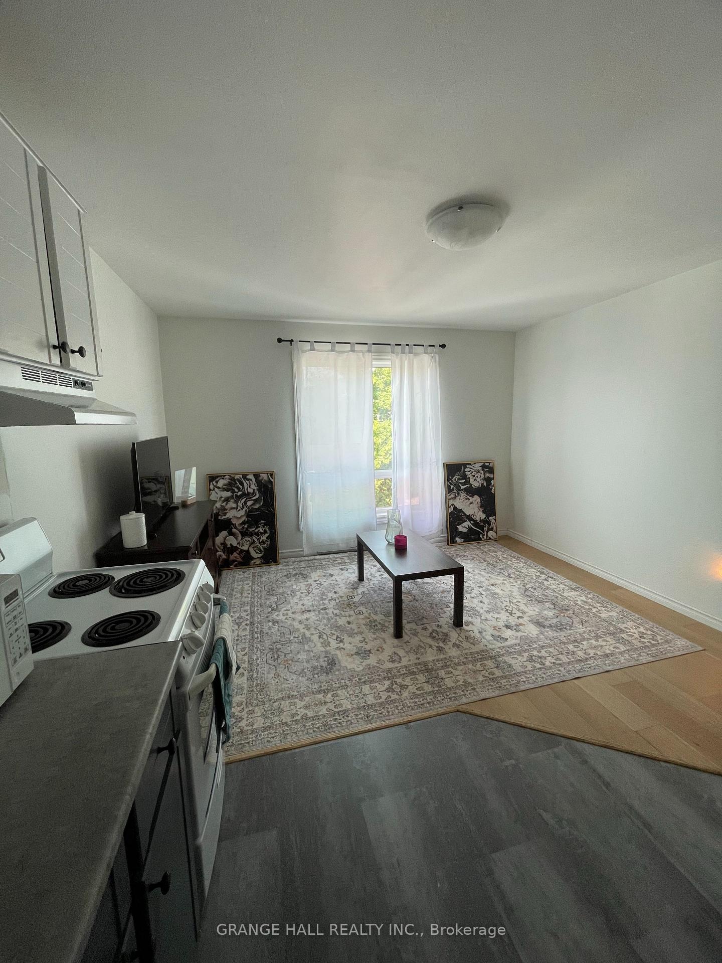 Photo 4 of Unit 12, 14 Elgin Street, Orillia — HOMEH