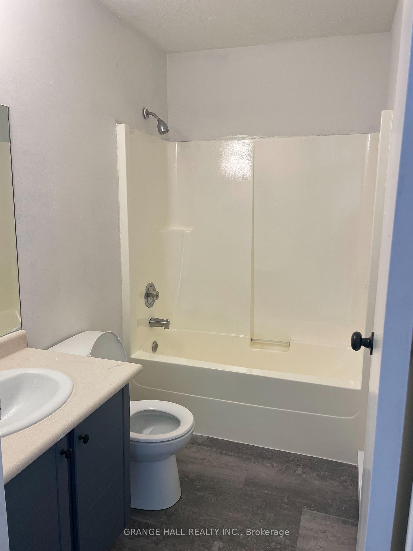 Photo 9 of Unit 12, 14 Elgin Street, Orillia — HOMEH