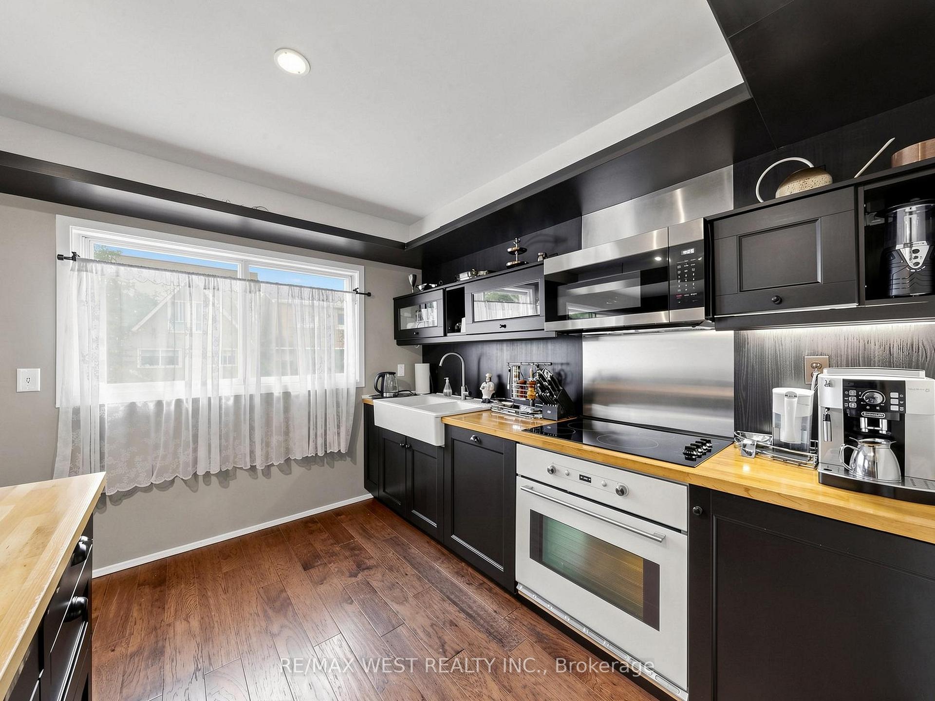 Photo 20 of Unit 44, 121 Poplar Crescent, Aurora, Aurora Highlands — HOMEH