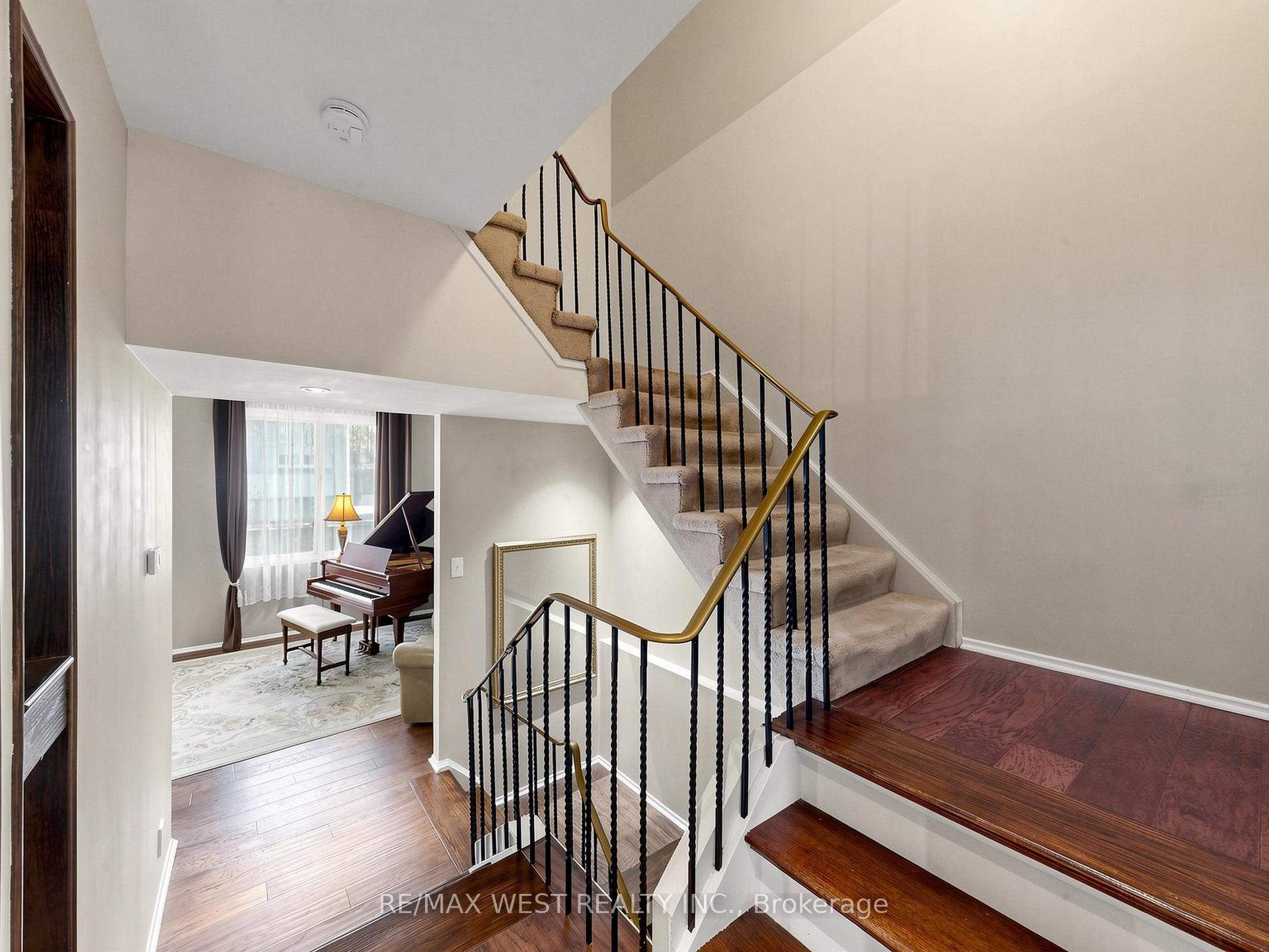 Photo 30 of Unit 44, 121 Poplar Crescent, Aurora, Aurora Highlands — HOMEH