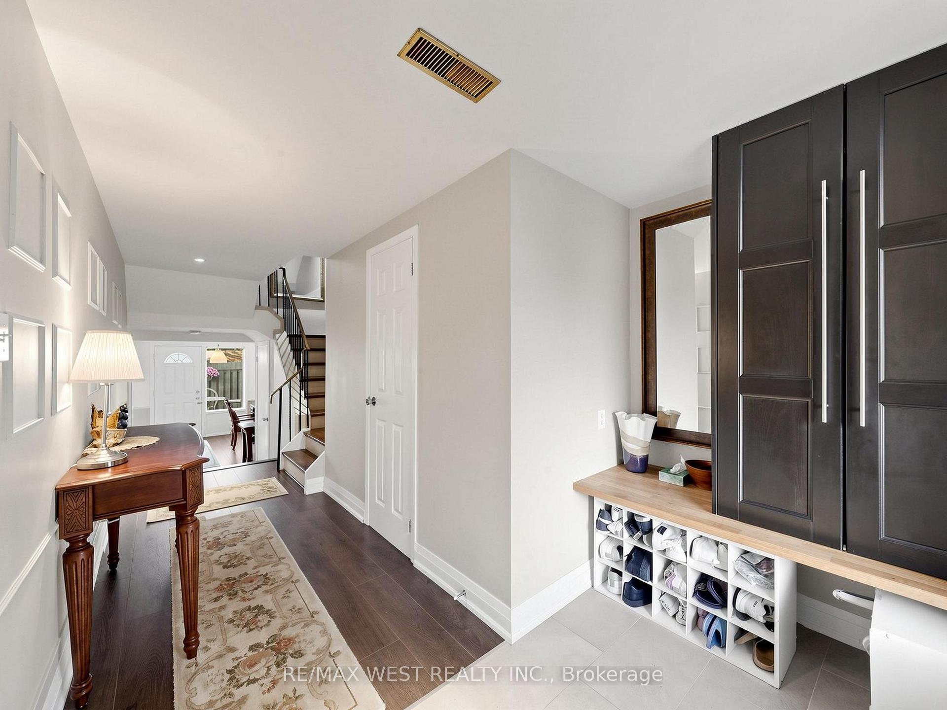 Photo 31 of Unit 44, 121 Poplar Crescent, Aurora, Aurora Highlands — HOMEH
