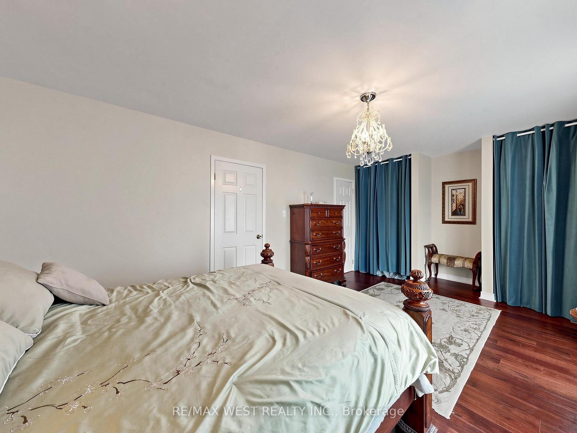 Photo 36 of Unit 44, 121 Poplar Crescent, Aurora, Aurora Highlands — HOMEH
