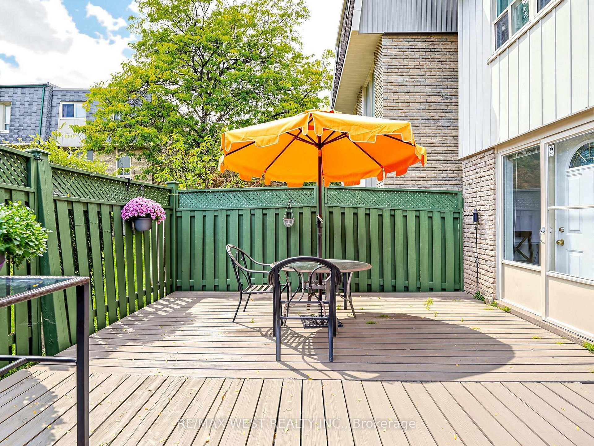 Photo 45 of Unit 44, 121 Poplar Crescent, Aurora, Aurora Highlands — HOMEH