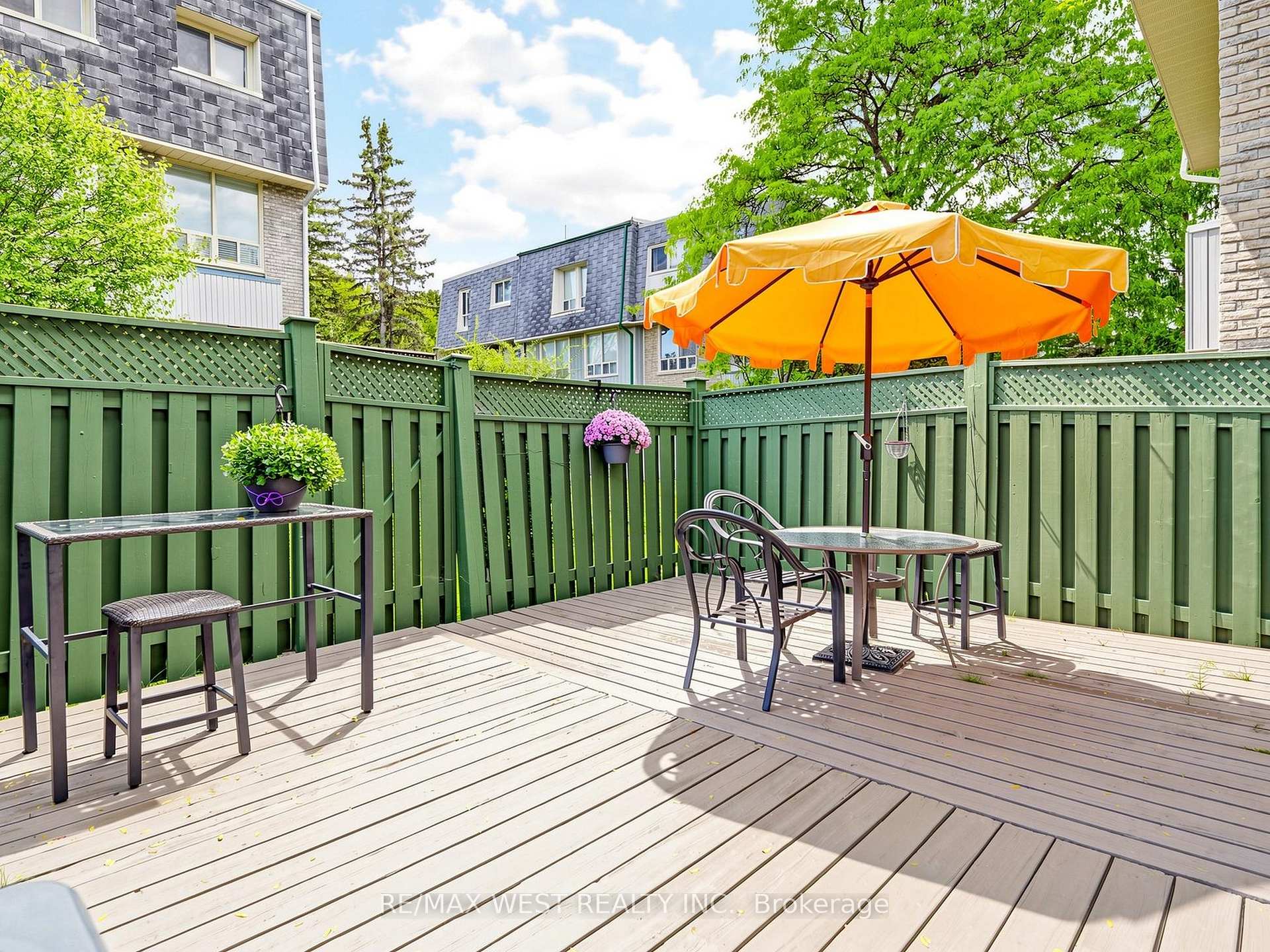 Photo 46 of Unit 44, 121 Poplar Crescent, Aurora, Aurora Highlands — HOMEH