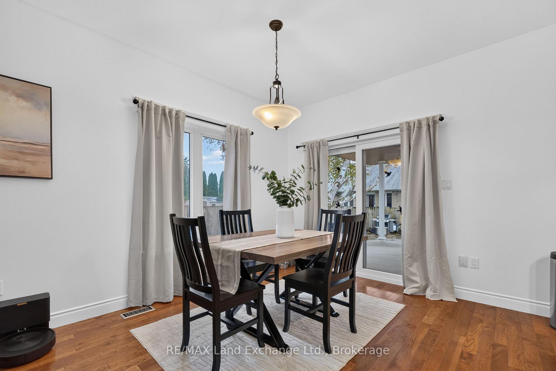 Photo 10 of 709 Mcgaw Drive, Kincardine — HOMEH