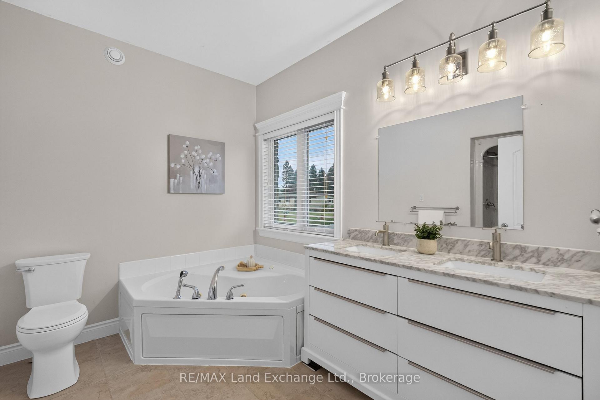 Photo 20 of 709 Mcgaw Drive, Kincardine — HOMEH