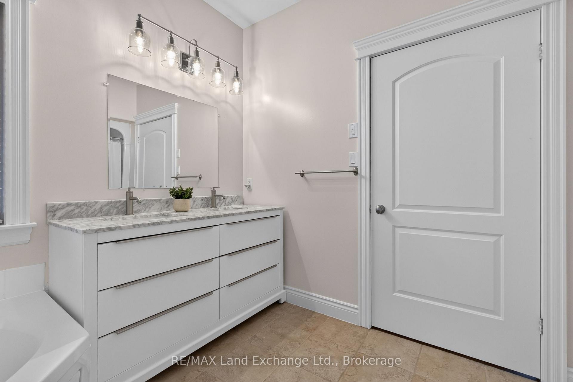 Photo 21 of 709 Mcgaw Drive, Kincardine — HOMEH
