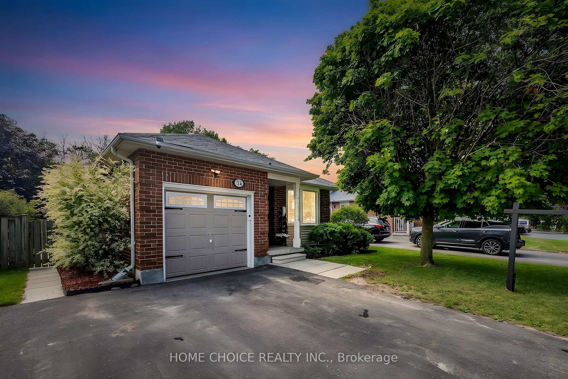 Photo 4 of 34 Goldpine Avenue, Clarington, Courtice — HOMEH