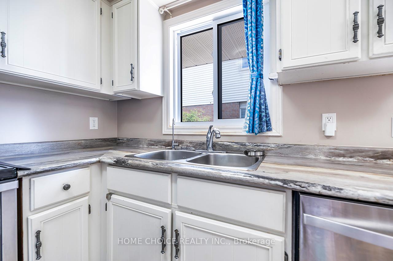 Photo 17 of 34 Goldpine Avenue, Clarington, Courtice — HOMEH