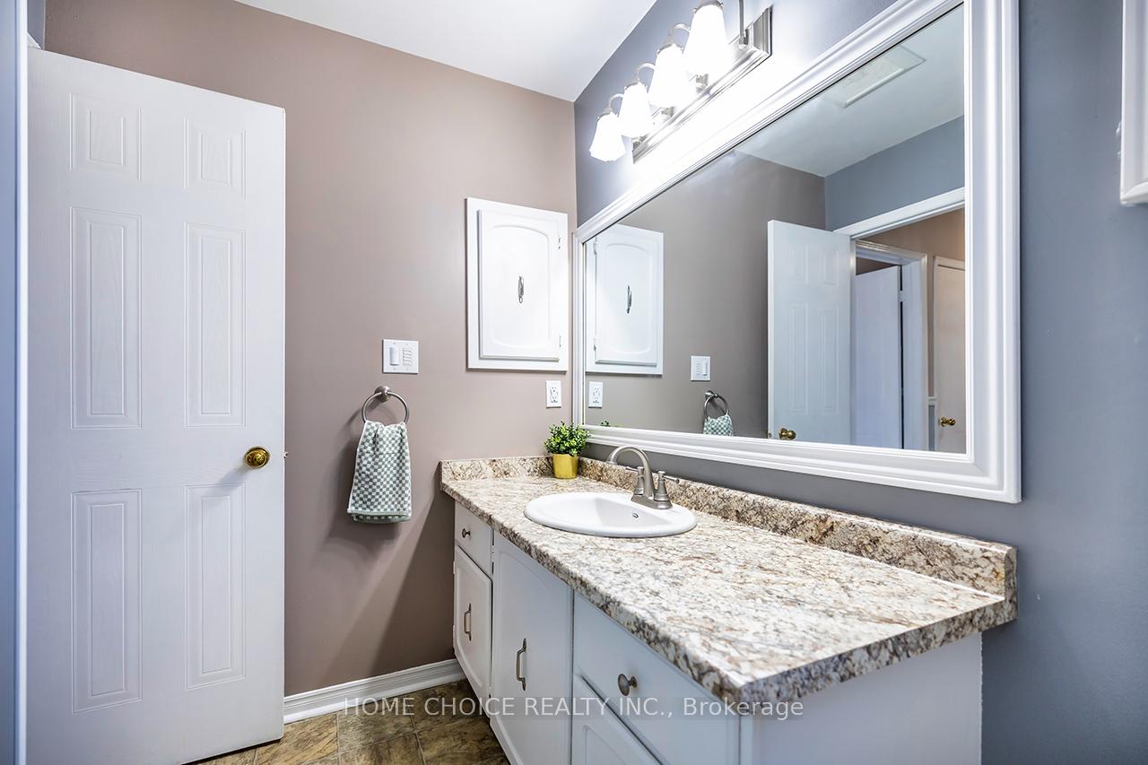 Photo 24 of 34 Goldpine Avenue, Clarington, Courtice — HOMEH