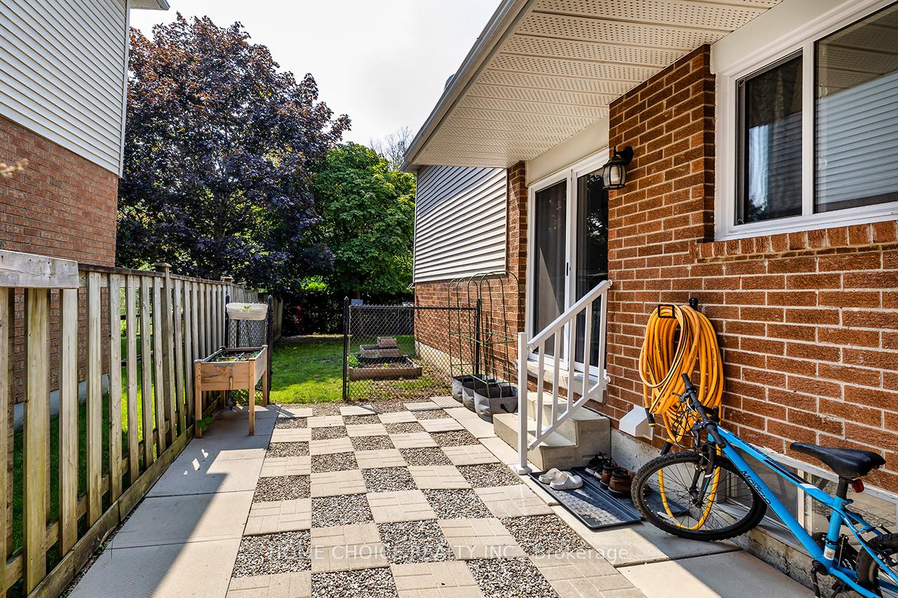 Photo 33 of 34 Goldpine Avenue, Clarington, Courtice — HOMEH