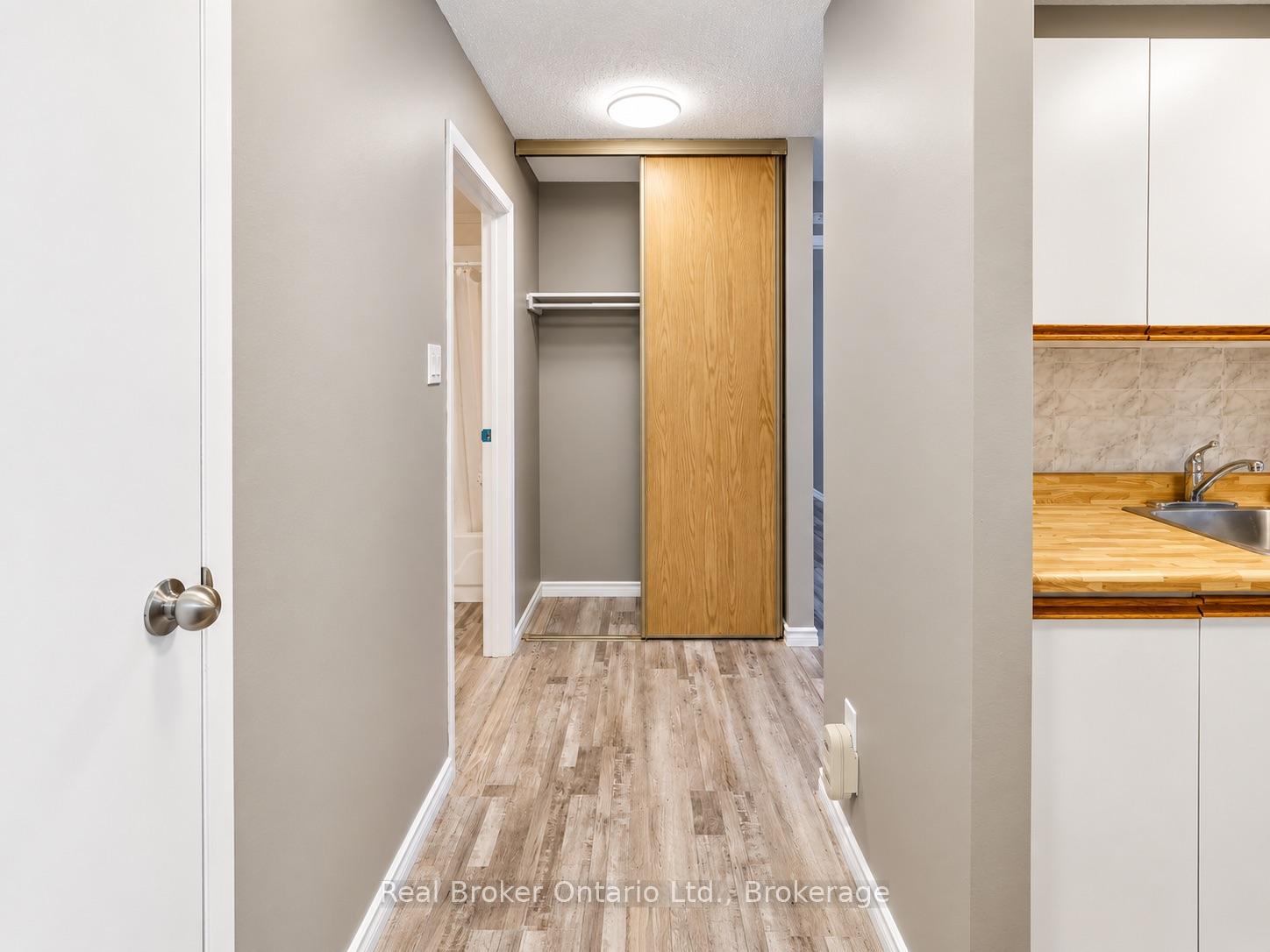 Photo 10 of Unit 101, 725 Deveron Crescent, London, South T — HOMEH