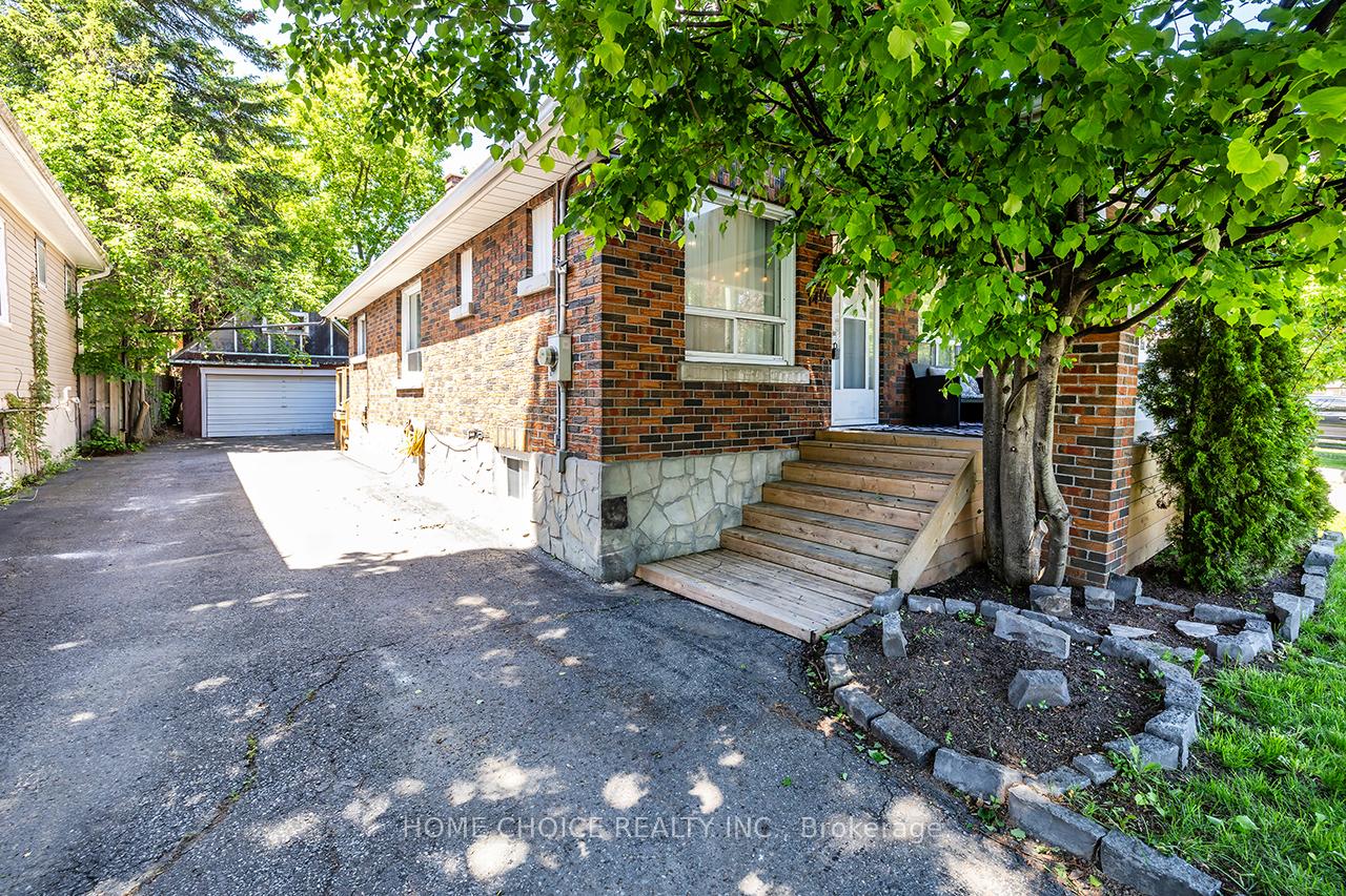 Photo of 140 Gladstone Avenue