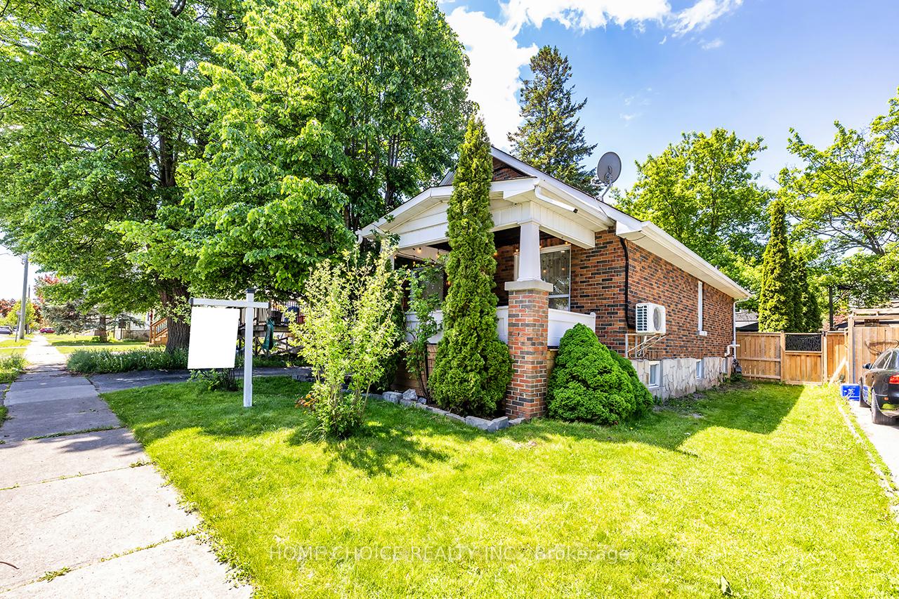 Photo 2 of 140 Gladstone Avenue, Oshawa, McLaughlin — HOMEH