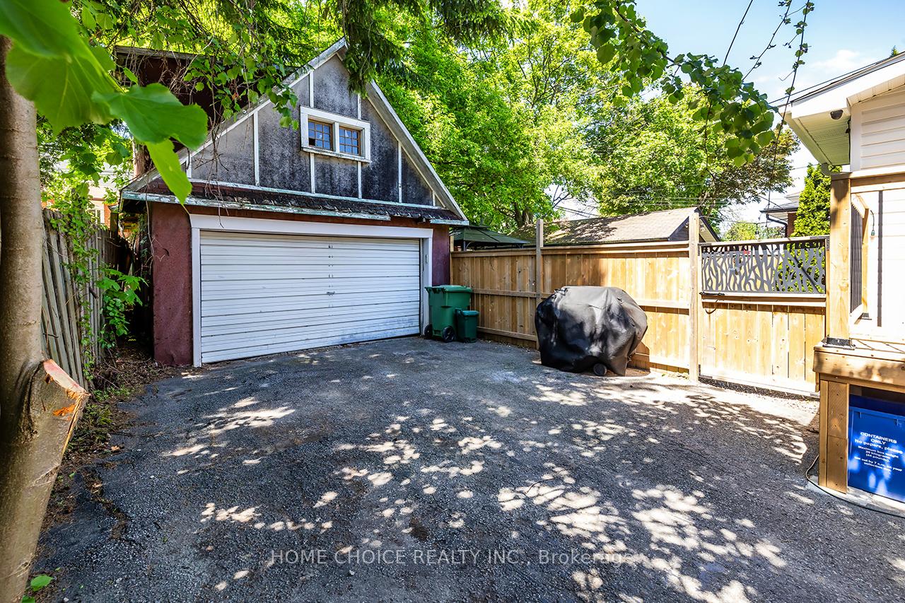 Photo 3 of 140 Gladstone Avenue, Oshawa, McLaughlin — HOMEH
