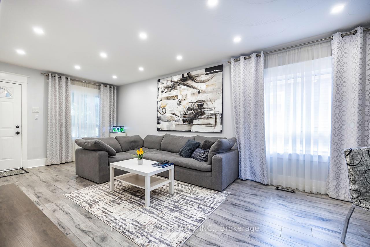 Photo 12 of 140 Gladstone Avenue, Oshawa, McLaughlin — HOMEH
