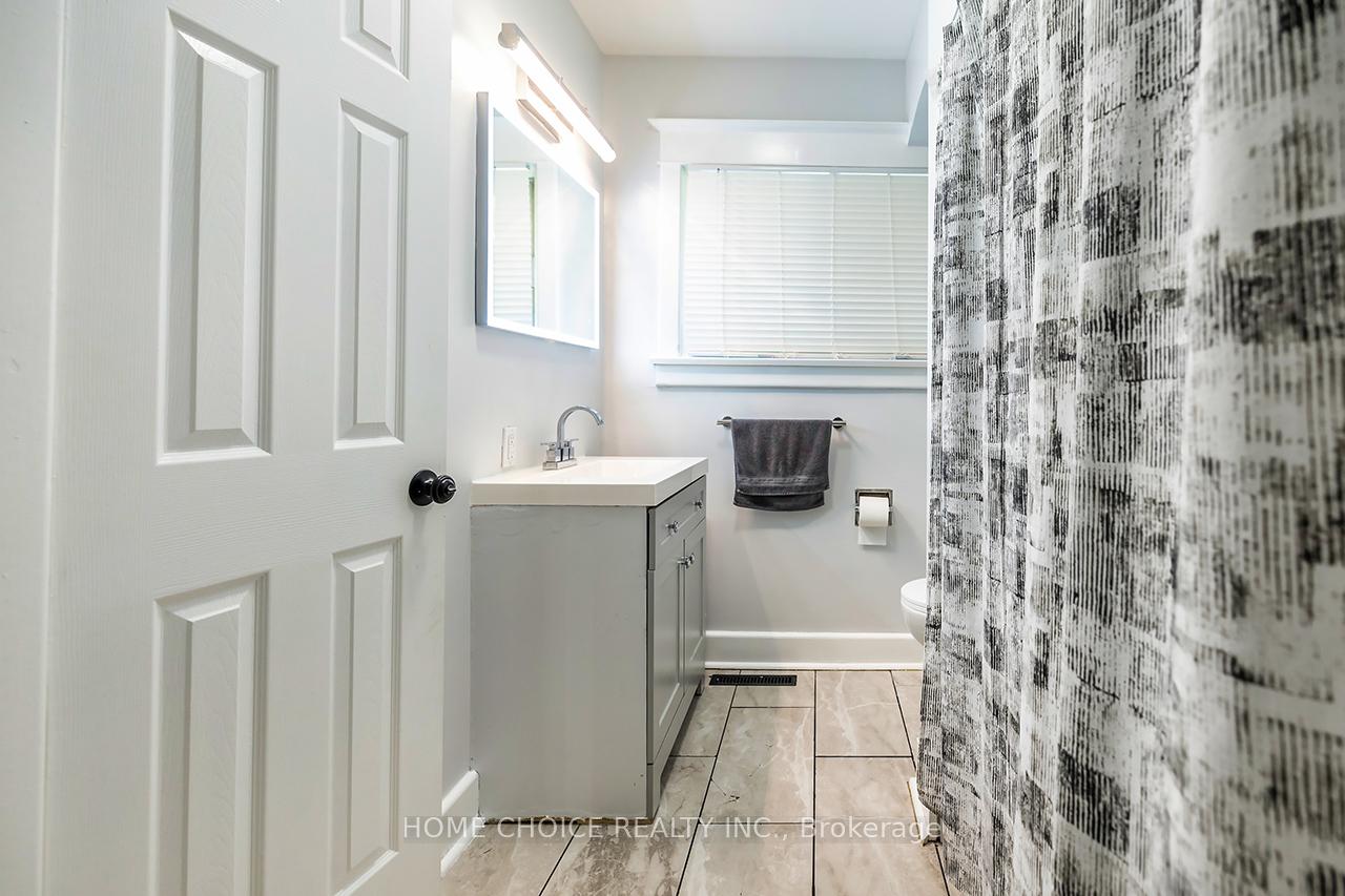 Photo 21 of 140 Gladstone Avenue, Oshawa, McLaughlin — HOMEH