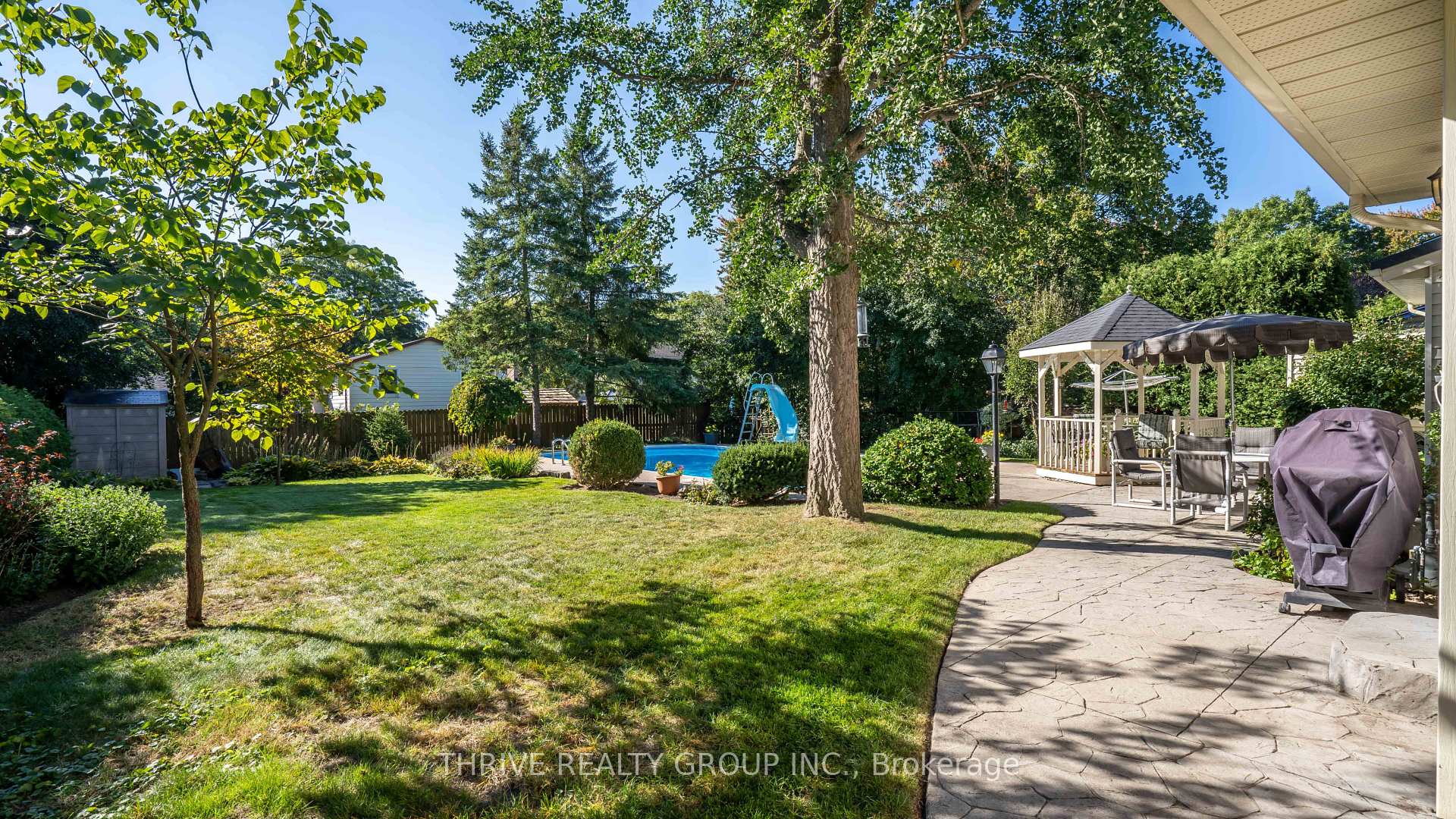 Photo 3 of 1072 Prince George Road, London, North M — HOMEH