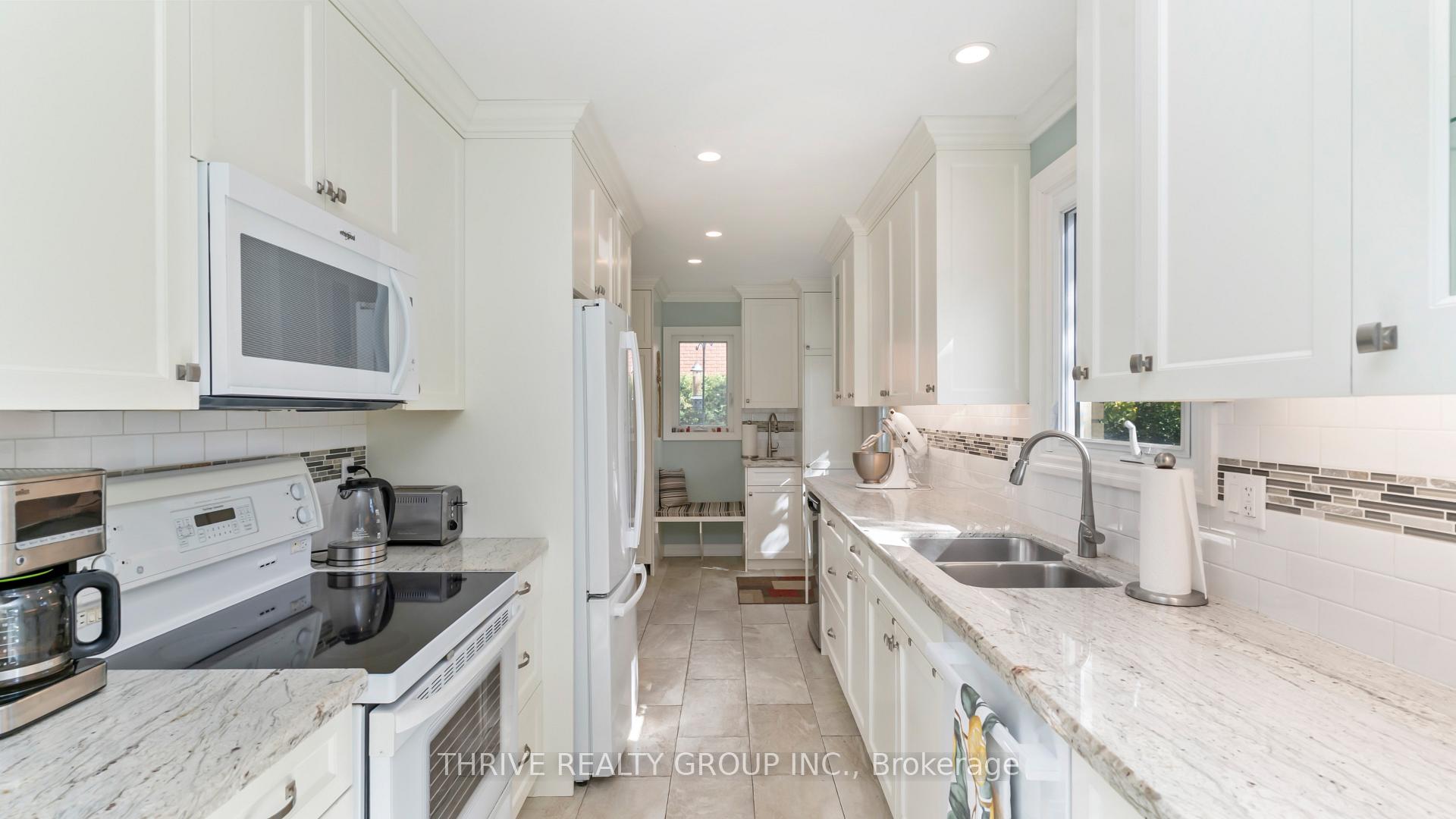Photo 12 of 1072 Prince George Road, London, North M — HOMEH