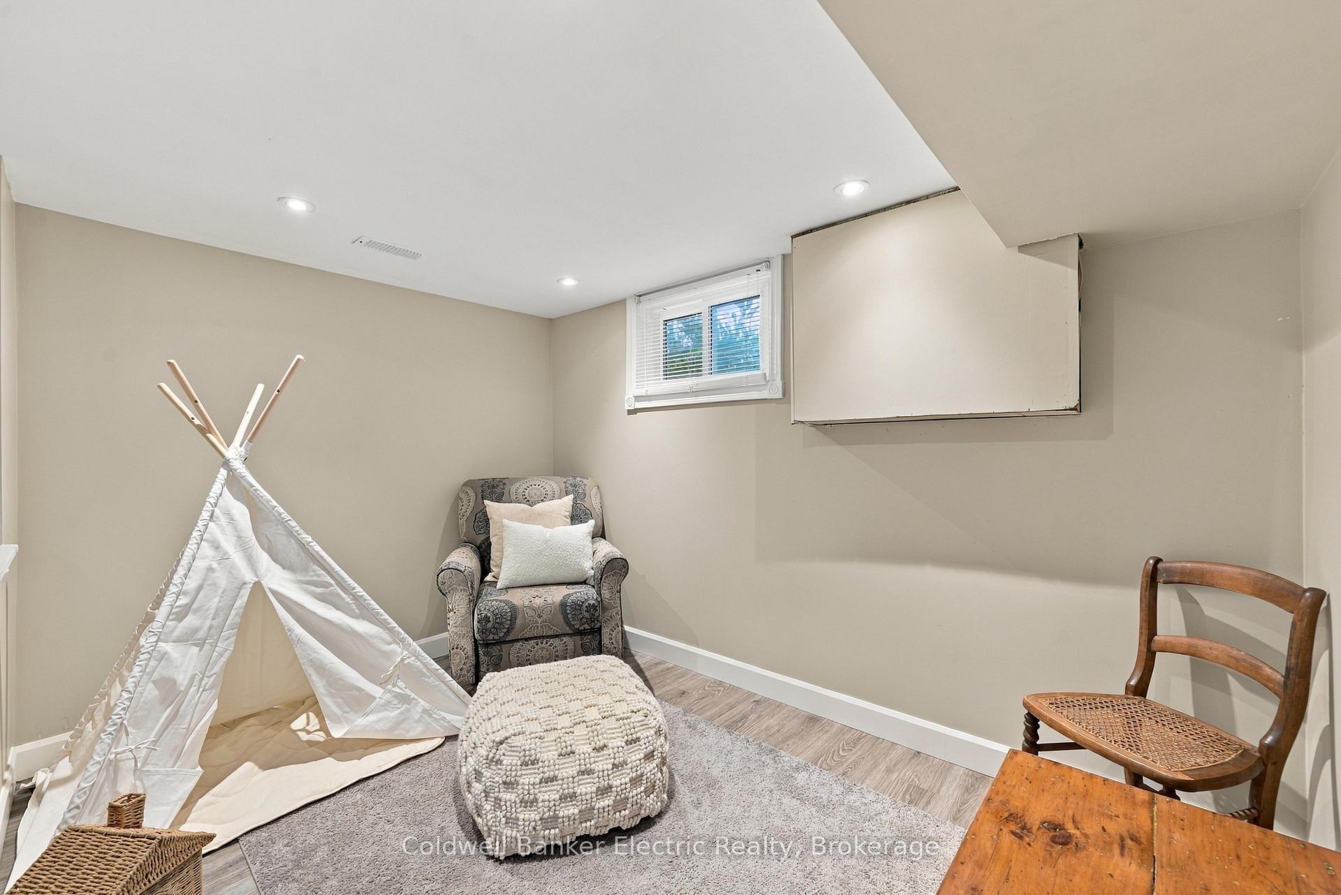 Photo 33 of 13 Coverdale Avenue, Cobourg — HOMEH
