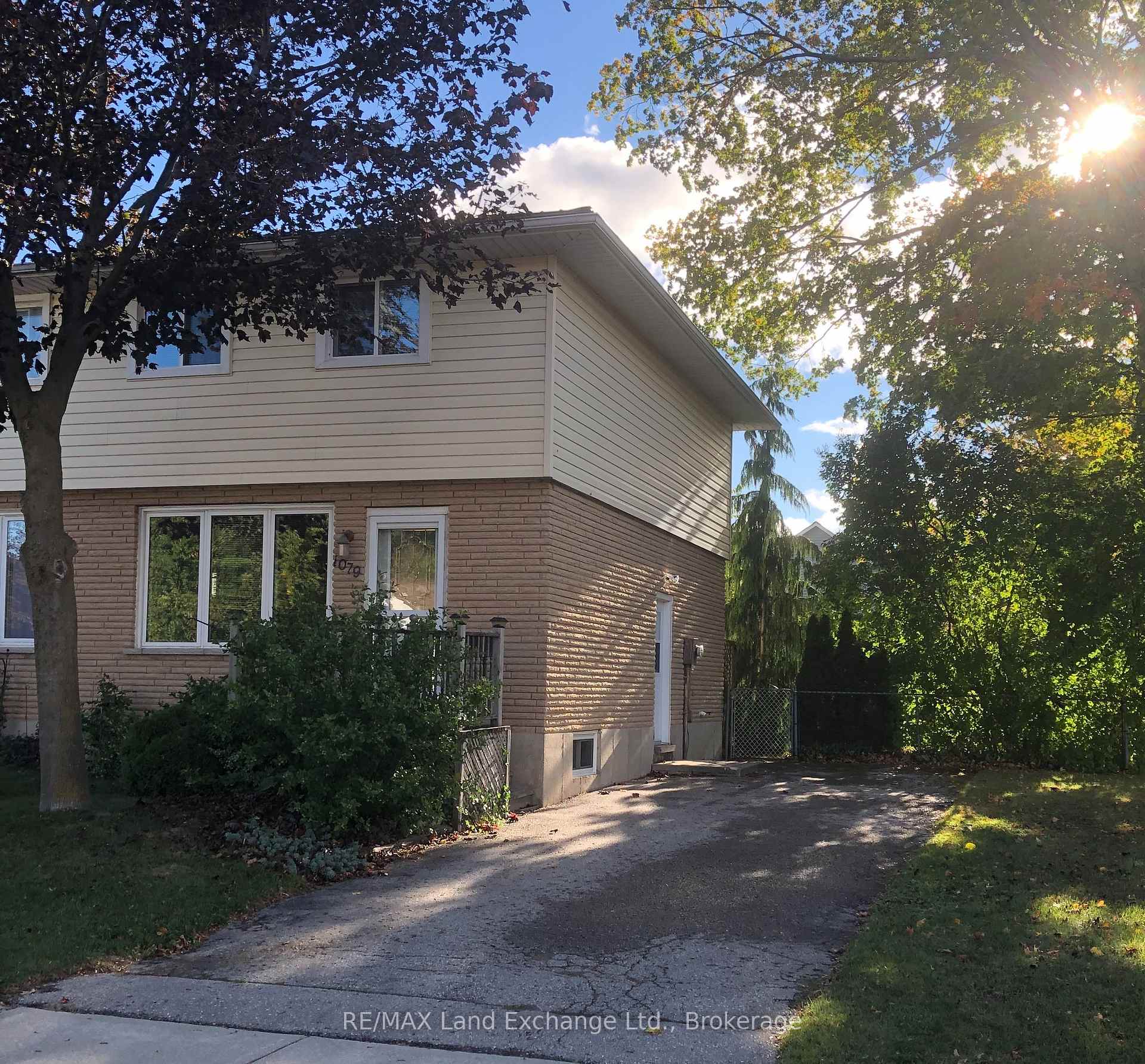 Photo of 1079 Huron Terrace