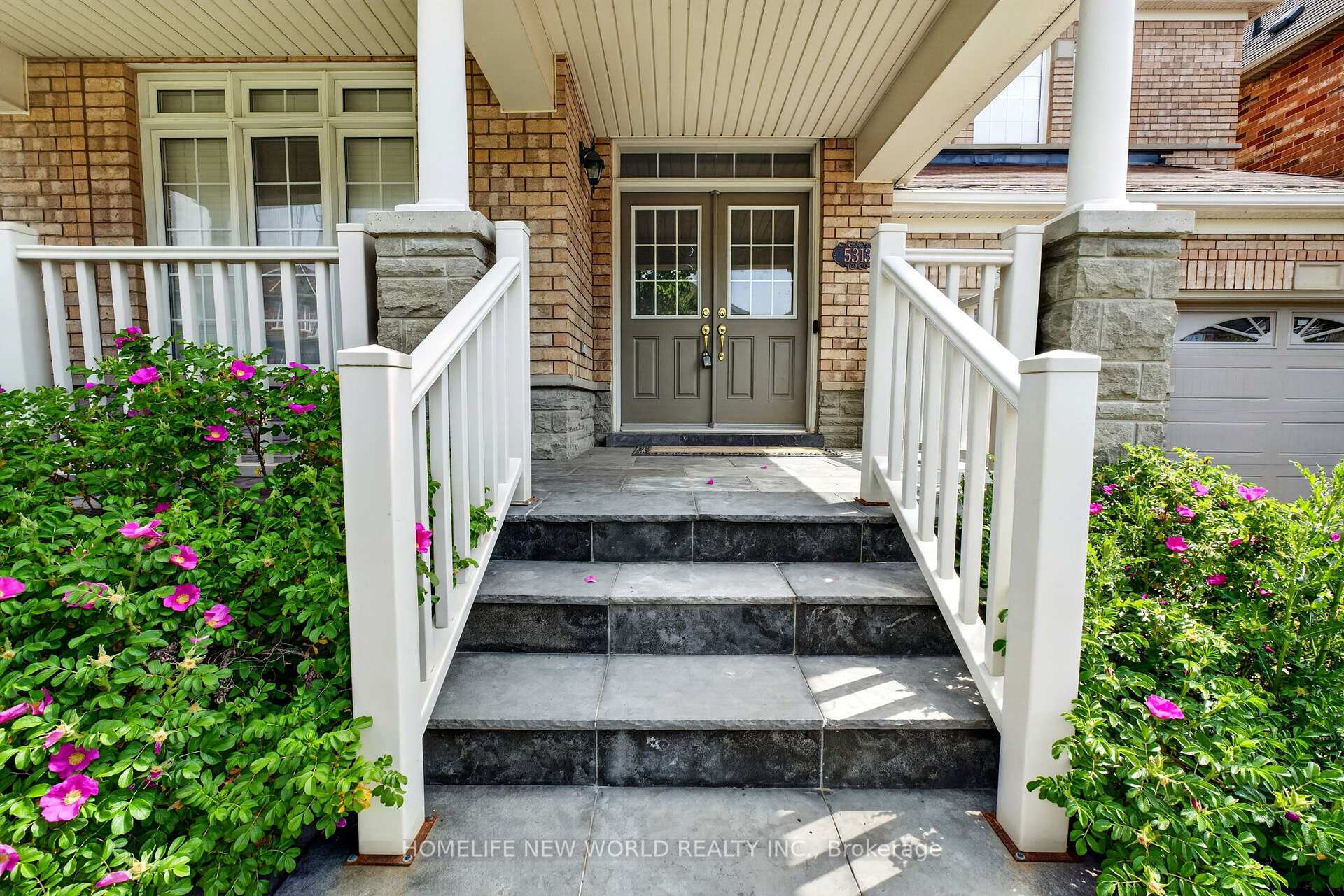 Photo 3 of 5313 Longford Drive, Mississauga, Churchill Meadows — HOMEH