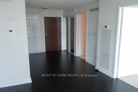 Photo 10 of Unit 1505, 15 Iceboat Terrace, Toronto, Waterfront Communities — HOMEH