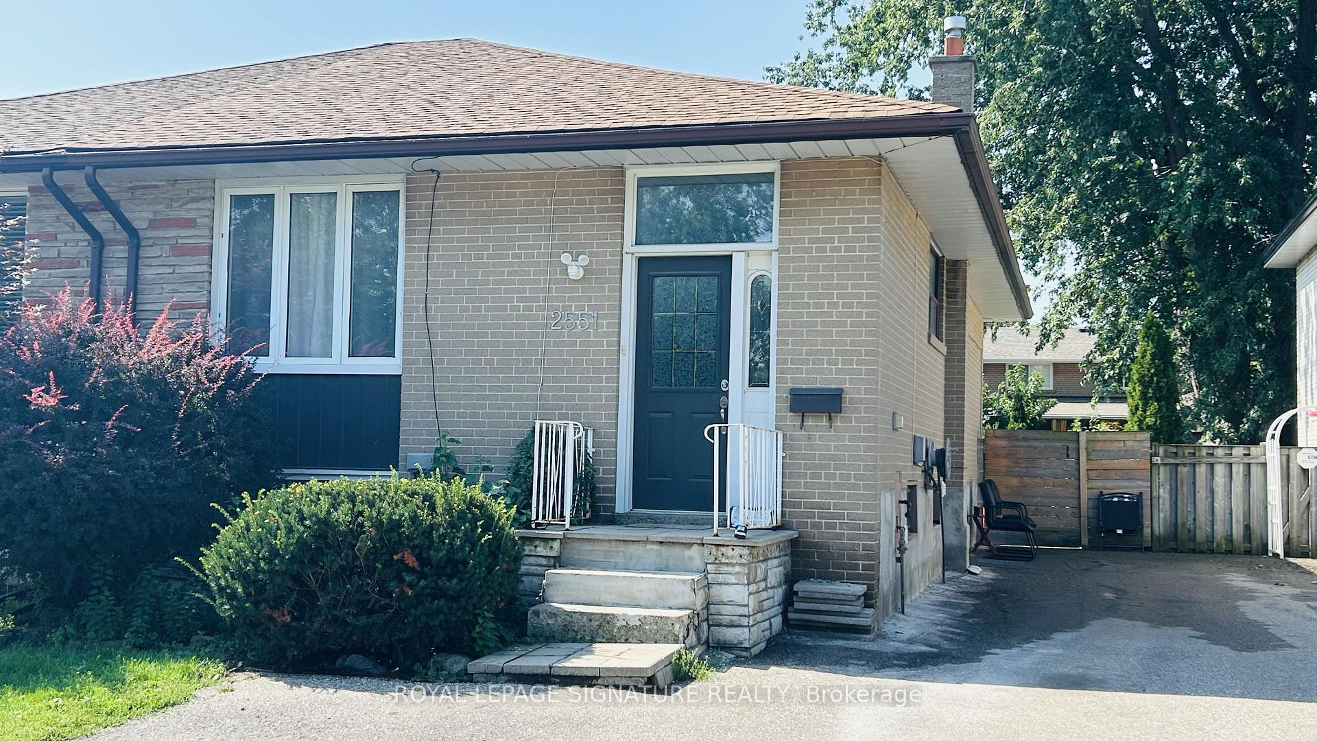 Photo 1 of Unit UPPER, 2551 Padstow Crescent, Mississauga, Clarkson — HOMEH