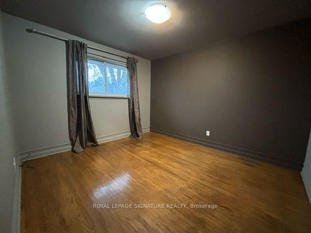 Photo 11 of Unit UPPER, 2551 Padstow Crescent, Mississauga, Clarkson — HOMEH