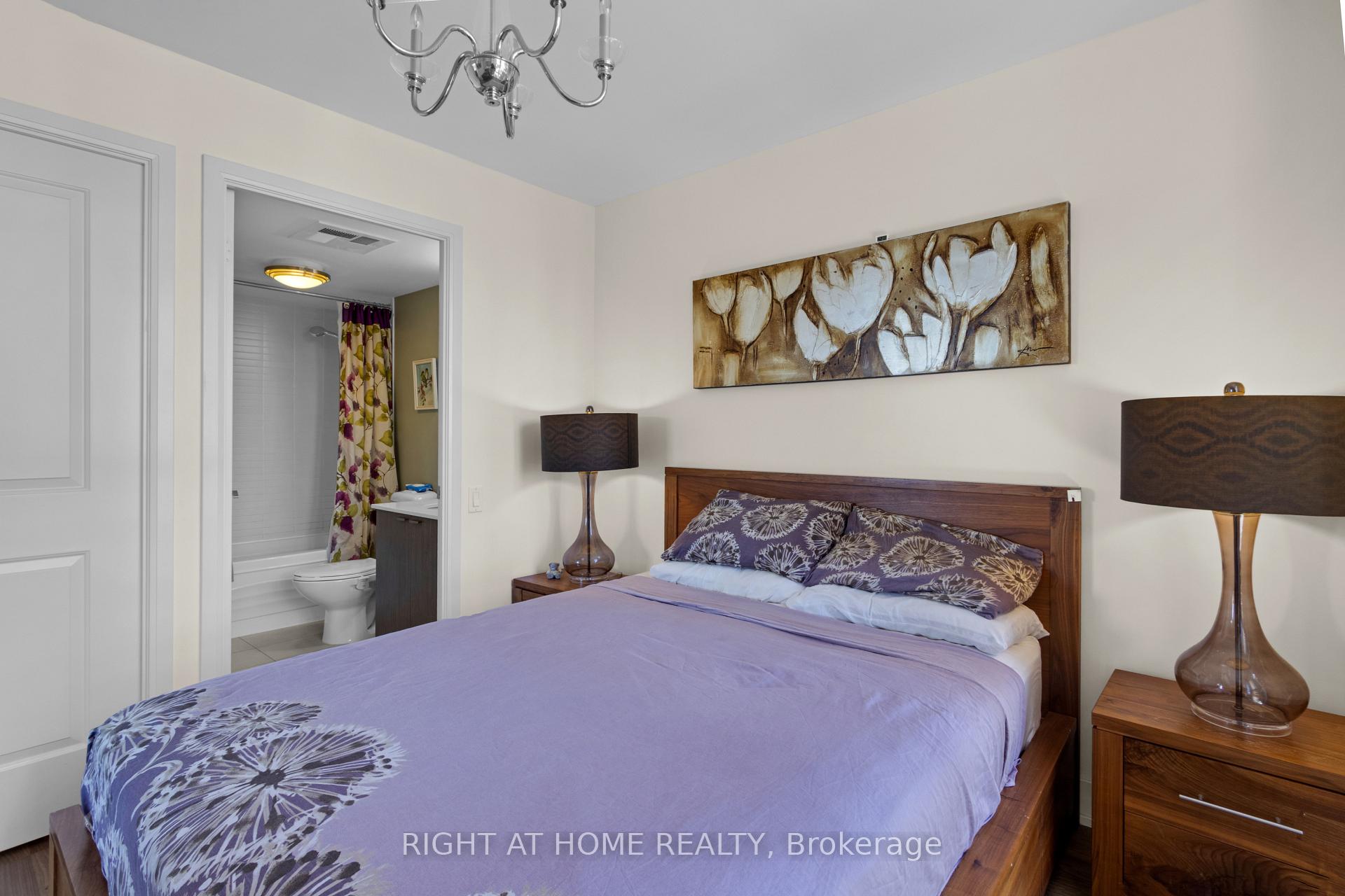 Photo 13 of Unit 904, 23 Sheppard Avenue E, North York, Willowdale East — HOMEH