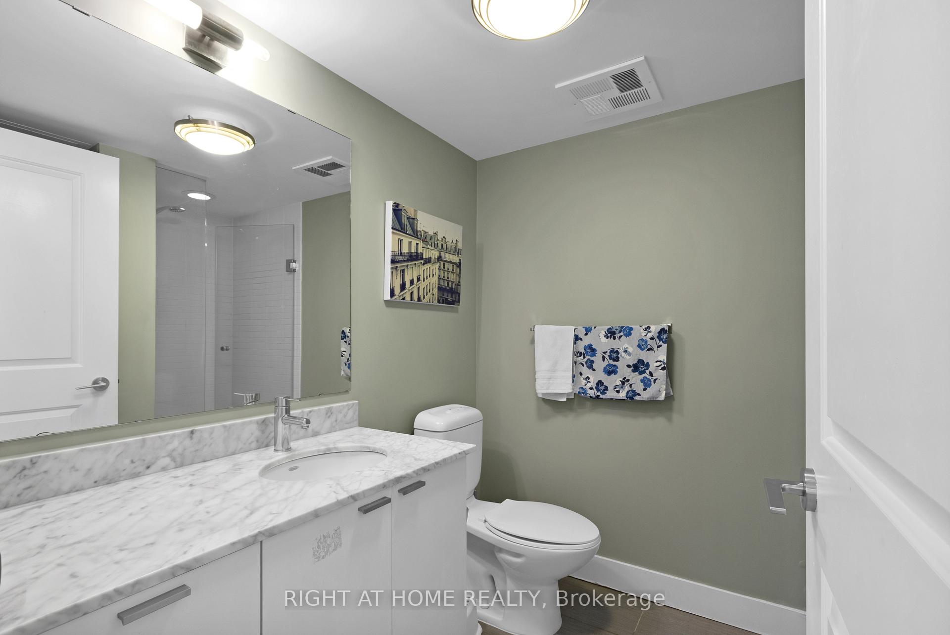 Photo 19 of Unit 904, 23 Sheppard Avenue E, North York, Willowdale East — HOMEH