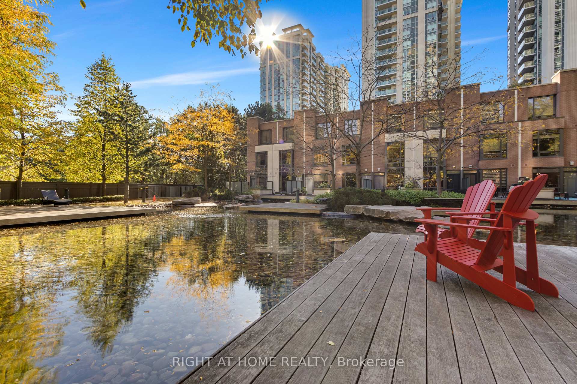 Photo 26 of Unit 904, 23 Sheppard Avenue E, North York, Willowdale East — HOMEH