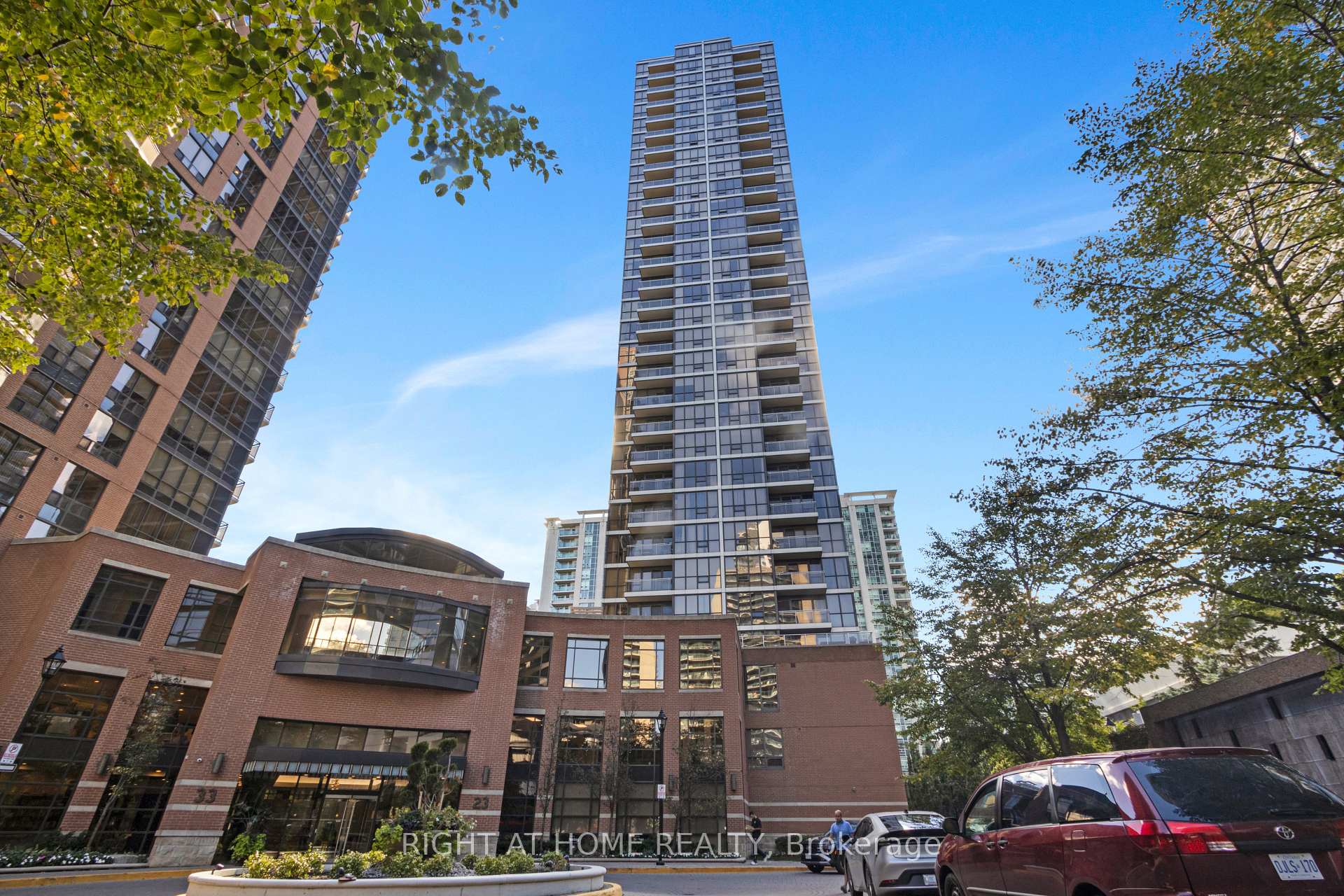 Photo 29 of Unit 904, 23 Sheppard Avenue E, North York, Willowdale East — HOMEH