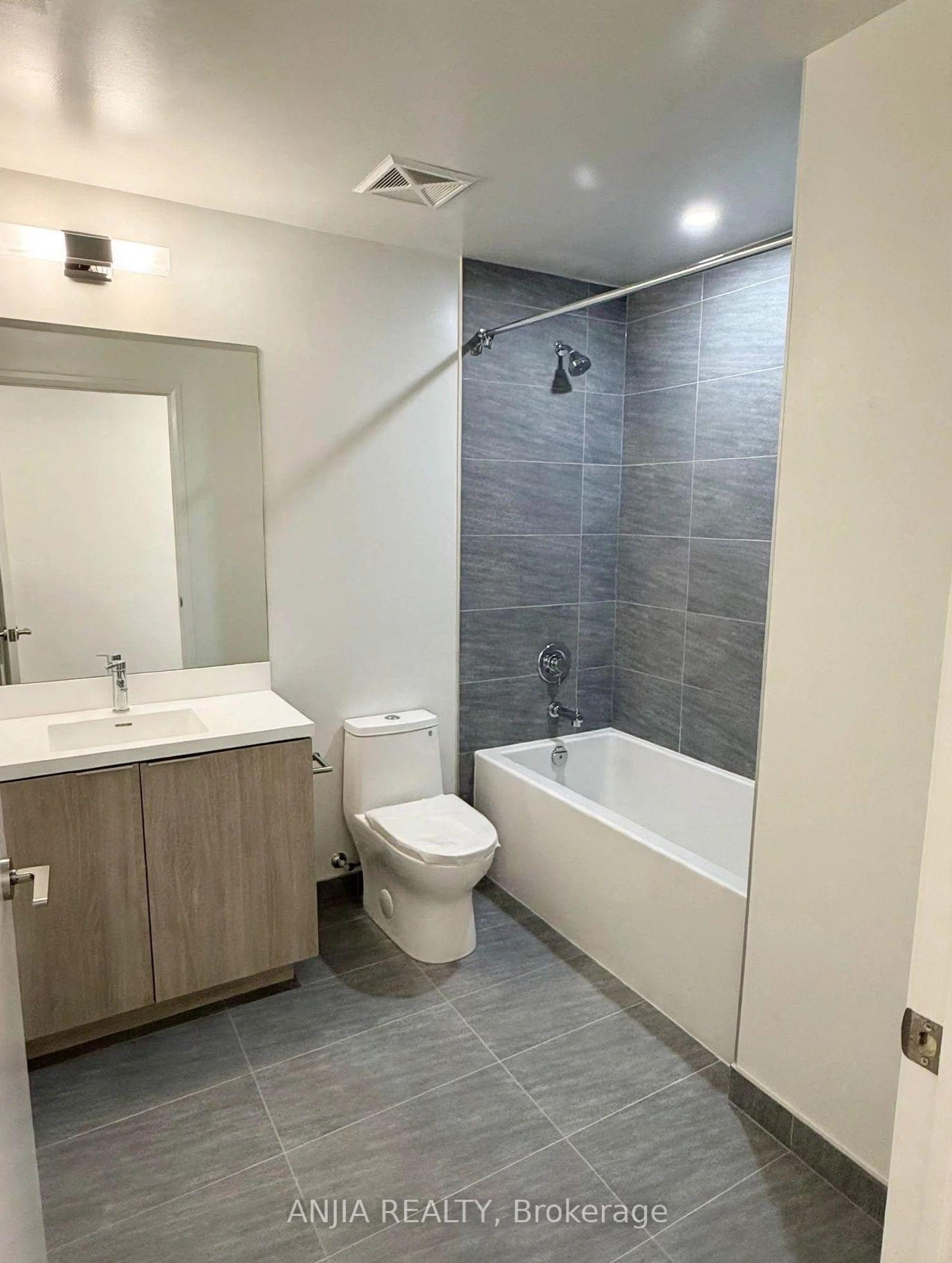 Photo 10 of Unit 3028, 400 King Street W, Toronto, Waterfront Communities — HOMEH