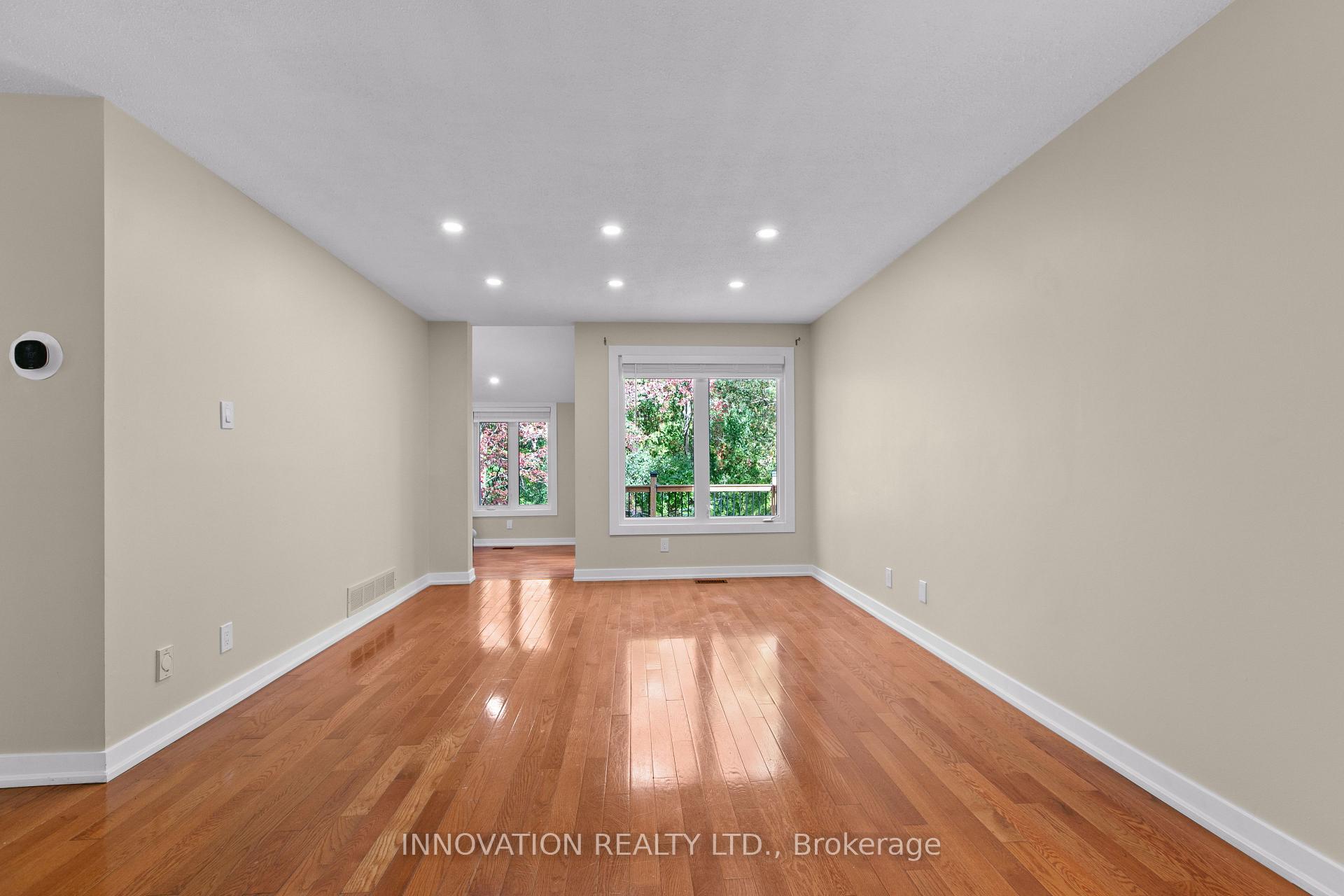 Photo 7 of 2 Hackett Street, Ottawa, Hunt Club Woods — HOMEH