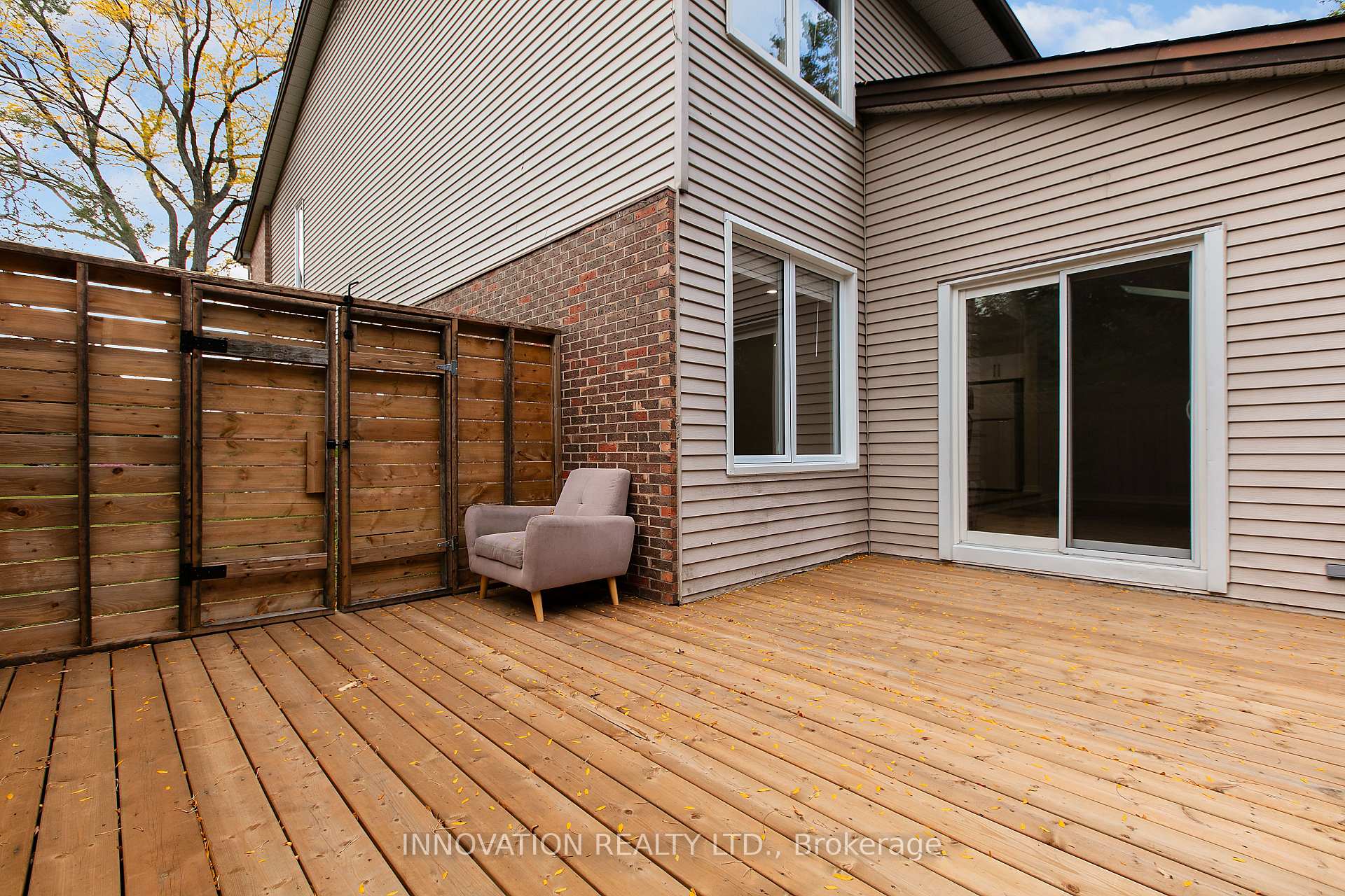 Photo 33 of 2 Hackett Street, Ottawa, Hunt Club Woods — HOMEH