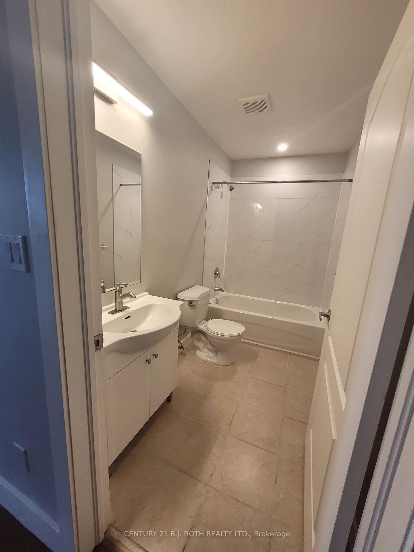 Photo 8 of Unit 203, 19 Dunlop Street W, Barrie, City Centre — HOMEH