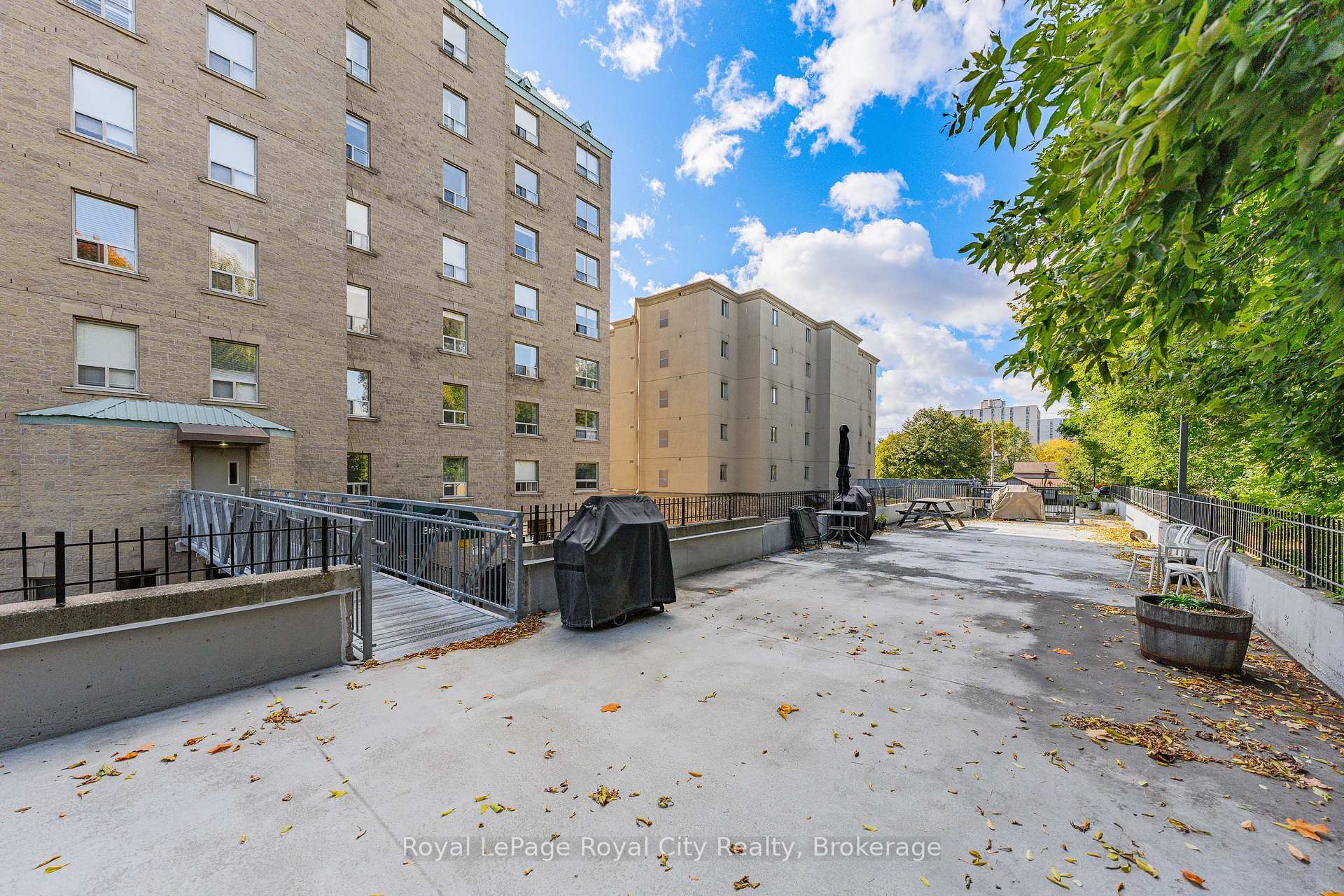 Photo 46 of Unit 701, 281 Bristol Street, Guelph, Junction/Onward Willow — HOMEH