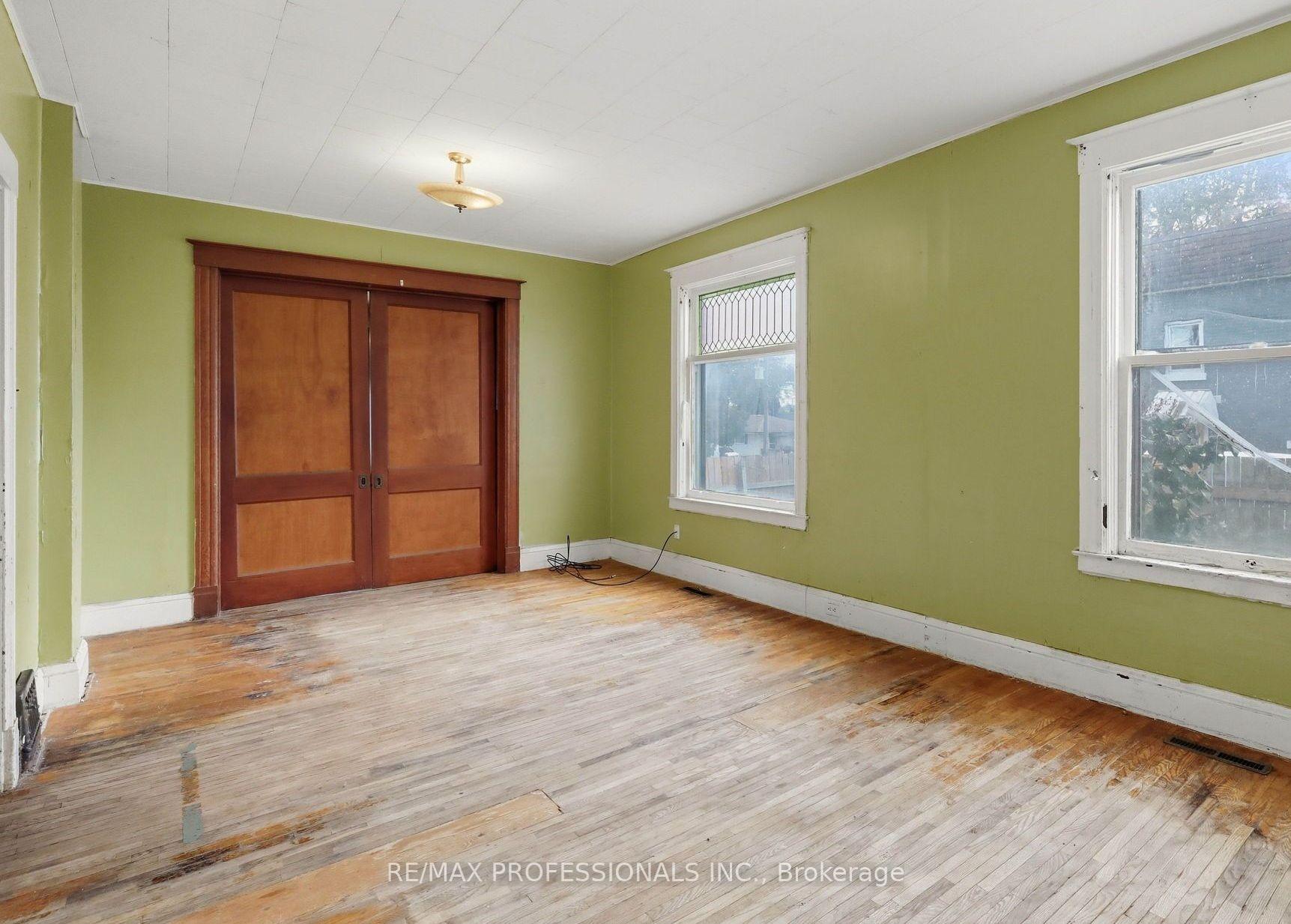 Photo 15 of 26 Arthur Avenue, St. Thomas — HOMEH