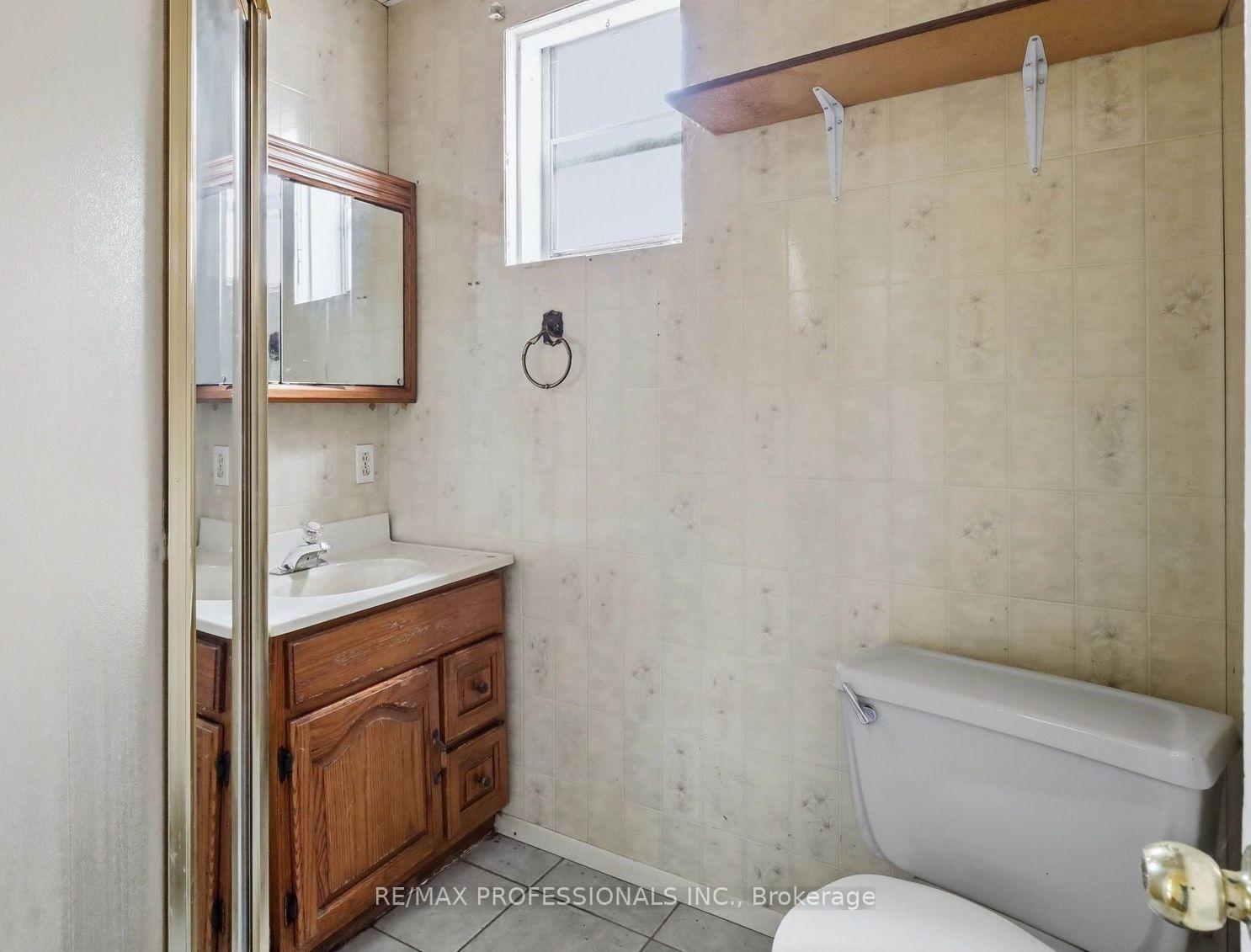 Photo 17 of 26 Arthur Avenue, St. Thomas — HOMEH