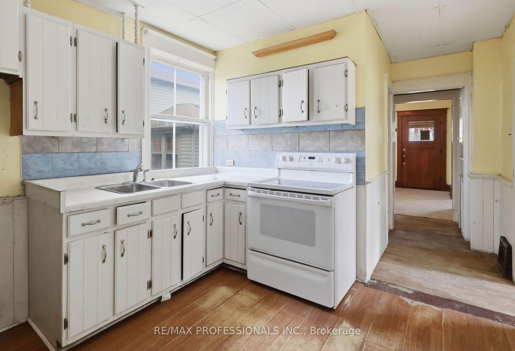Photo 19 of 26 Arthur Avenue, St. Thomas — HOMEH