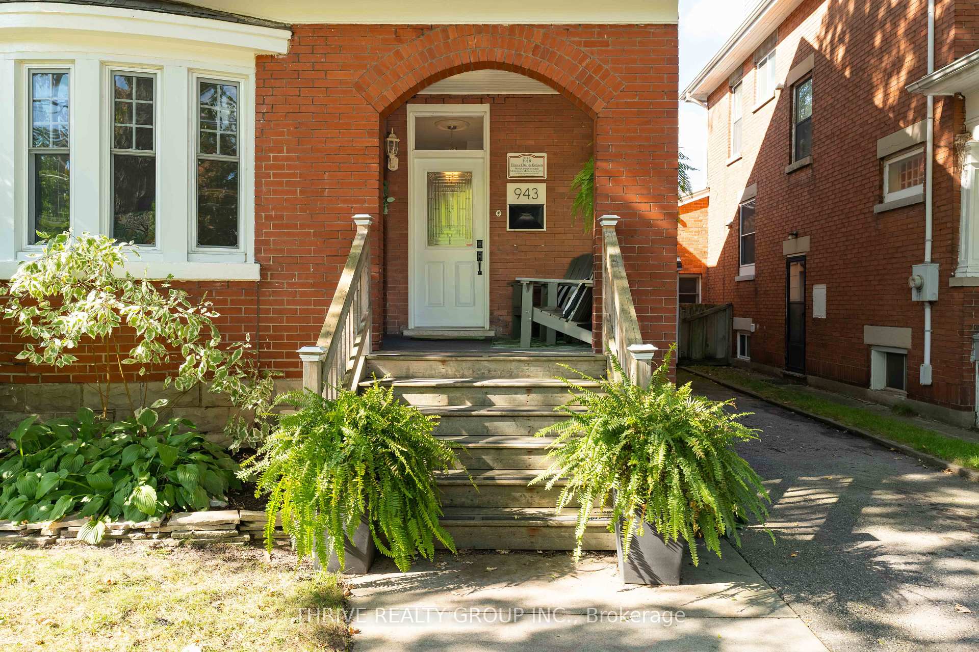 Photo 5 of 943 Waterloo Street, London, East B — HOMEH