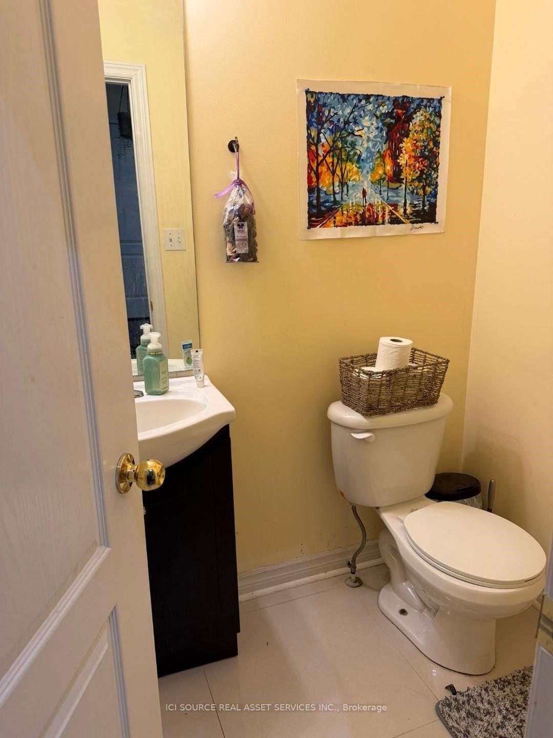 Photo 15 of Unit Upper, 26 Pefferlaw Circle, Brampton, Bram West — HOMEH