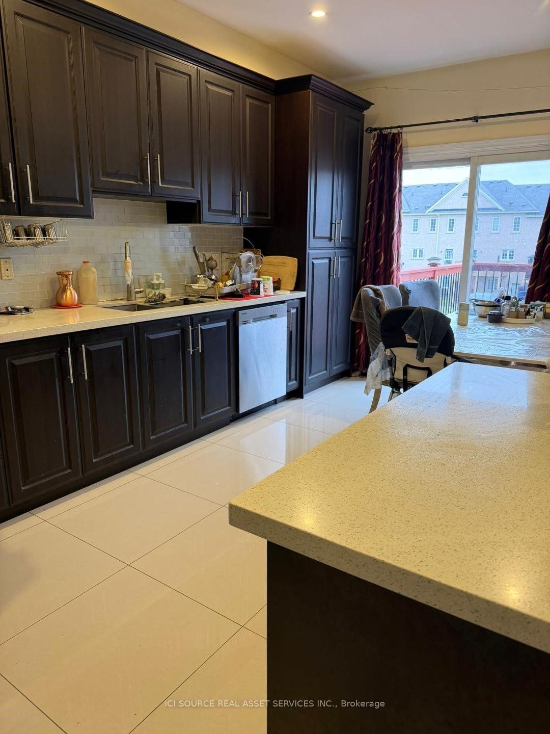 Photo 16 of Unit Upper, 26 Pefferlaw Circle, Brampton, Bram West — HOMEH