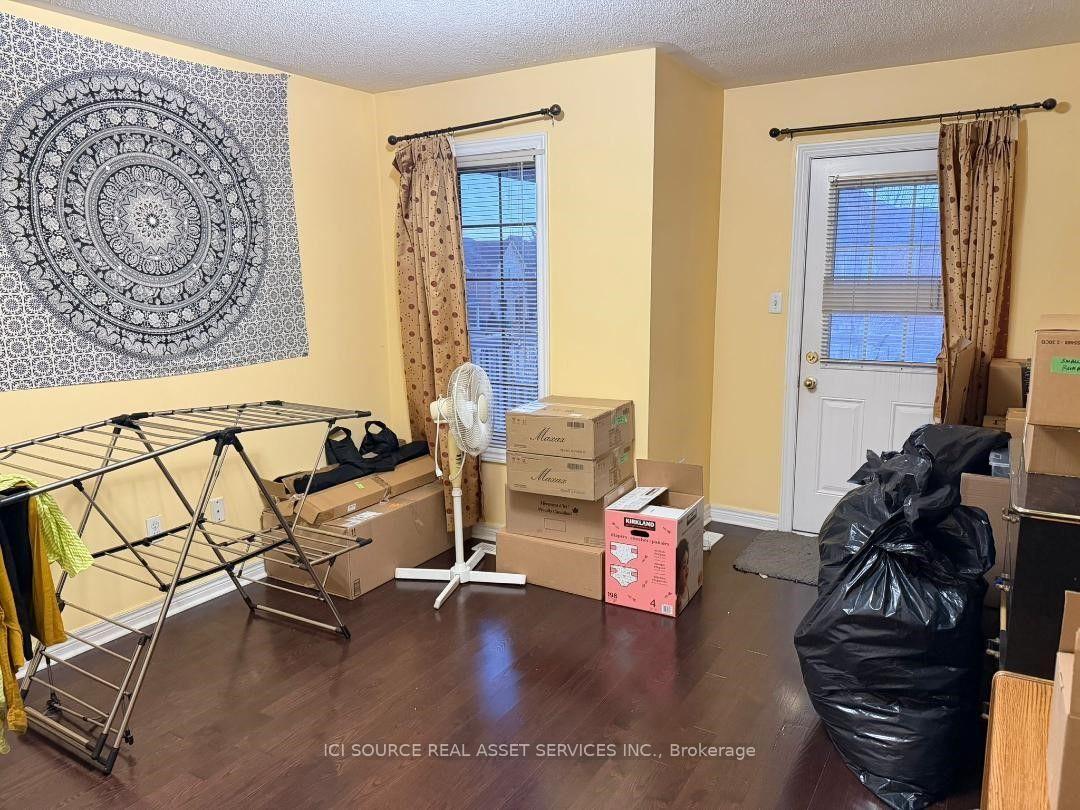 Photo 18 of Unit Upper, 26 Pefferlaw Circle, Brampton, Bram West — HOMEH