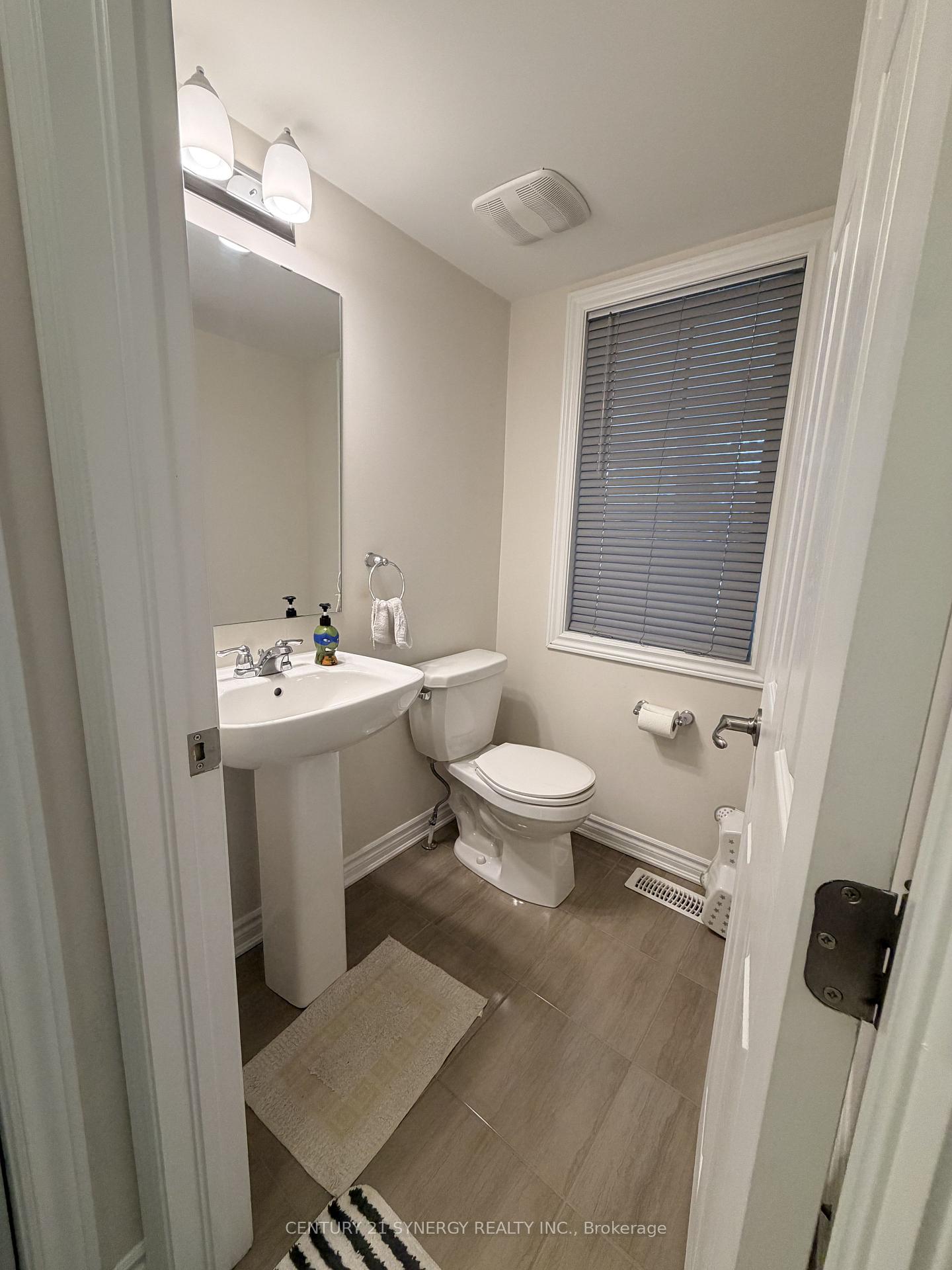 Photo 4 of 151 Cranesbill Road, Ottawa, Kanata - Emerald Meadows/Trailwest — HOMEH