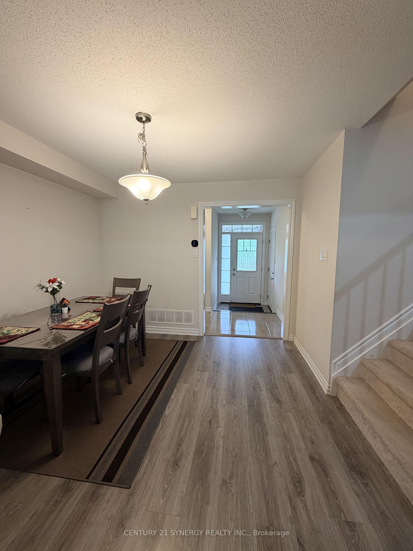 Photo 5 of 151 Cranesbill Road, Ottawa, Kanata - Emerald Meadows/Trailwest — HOMEH