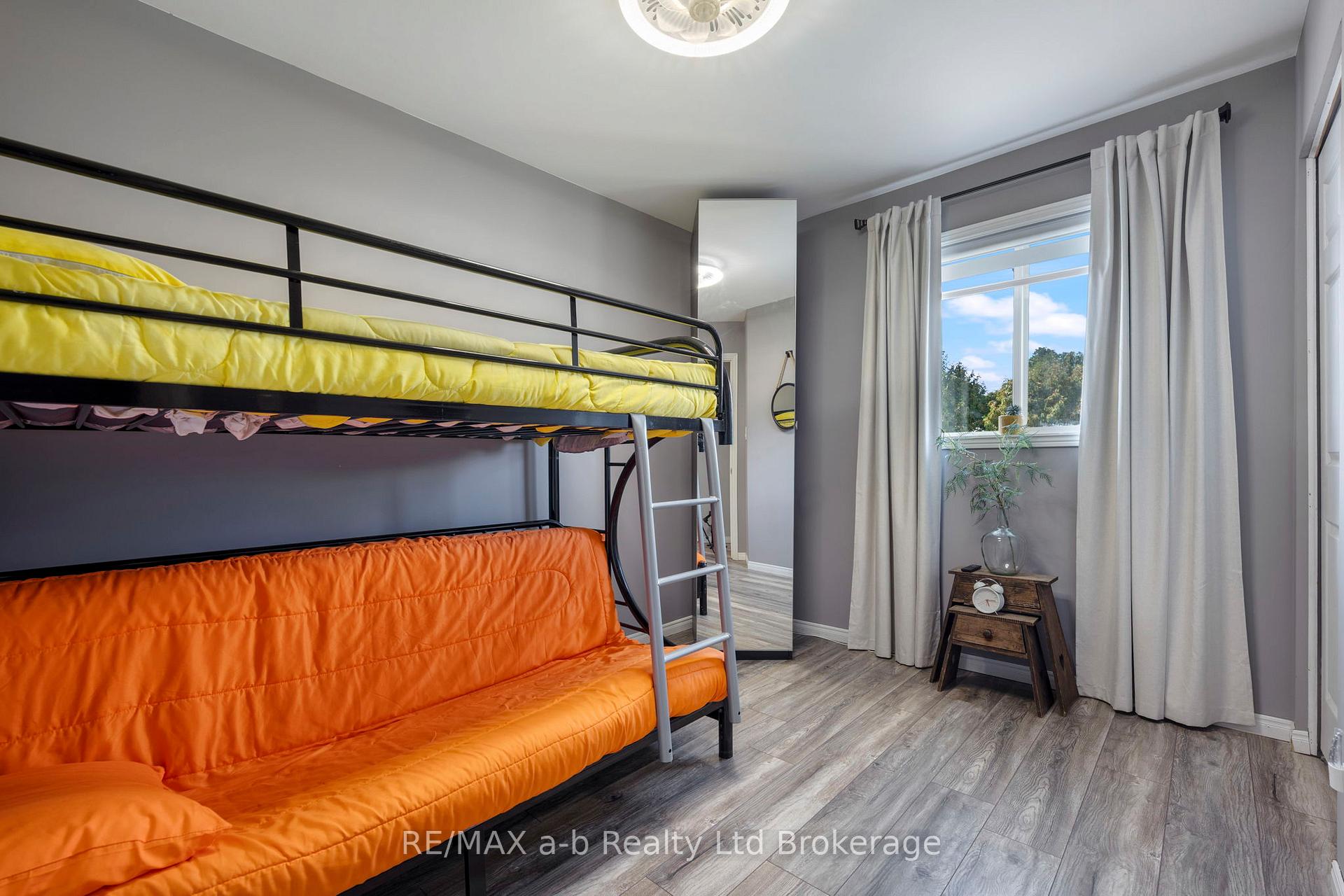 Photo 15 of 36 Kara Lane, Tillsonburg — HOMEH