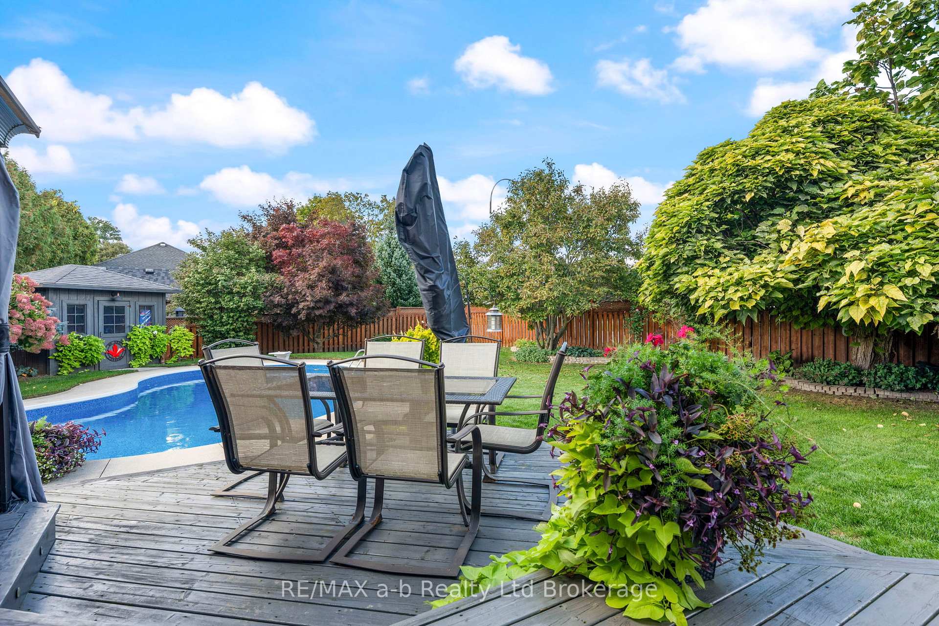 Photo 19 of 36 Kara Lane, Tillsonburg — HOMEH
